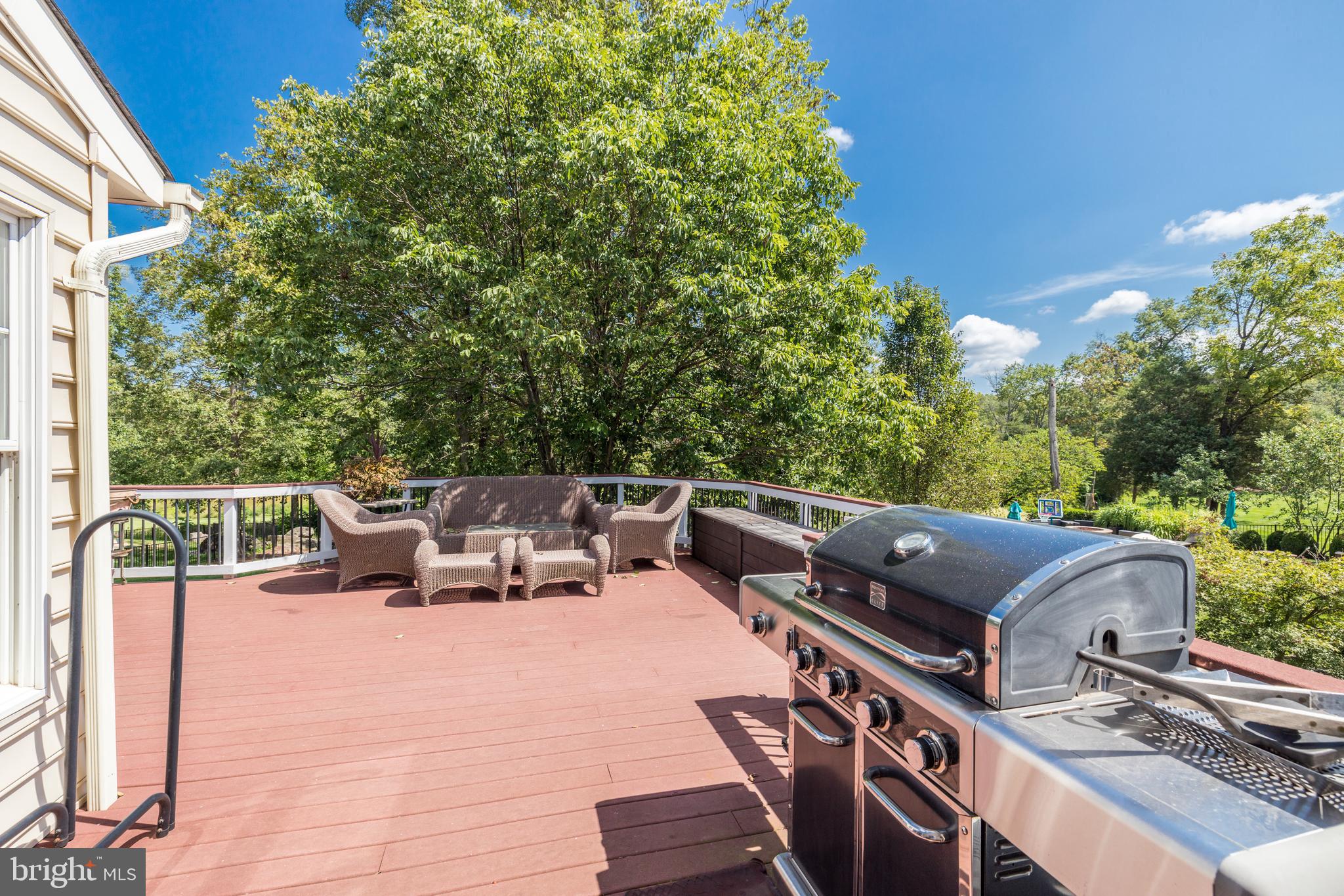 BELMONT COUNTRY CLUB - Residential