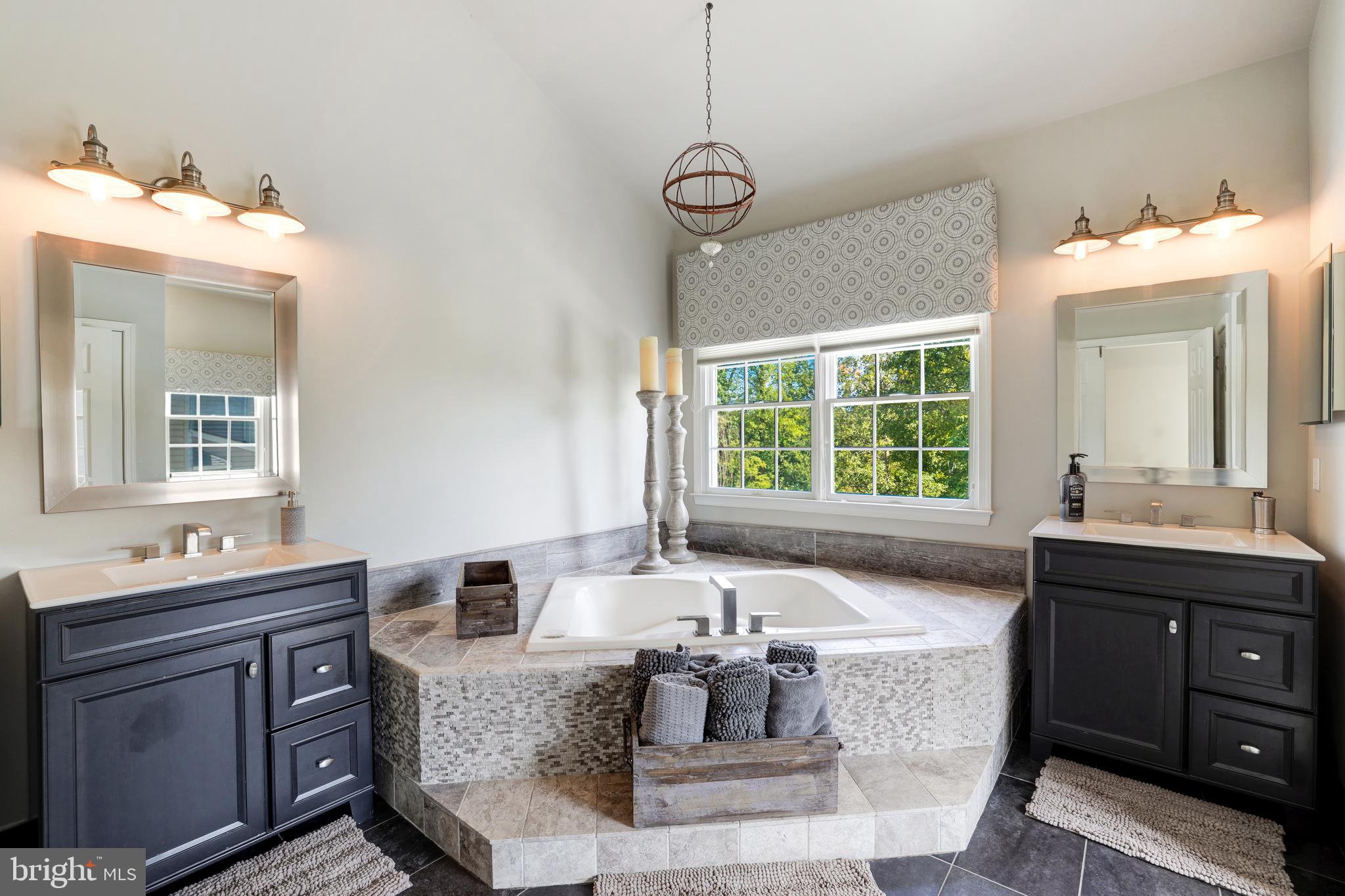 BELMONT COUNTRY CLUB - Residential