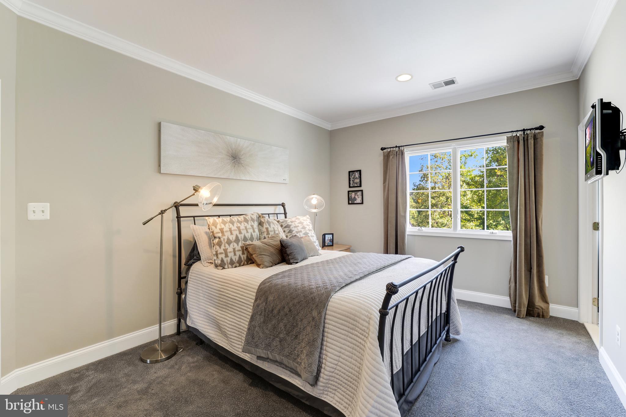 BELMONT COUNTRY CLUB - Residential