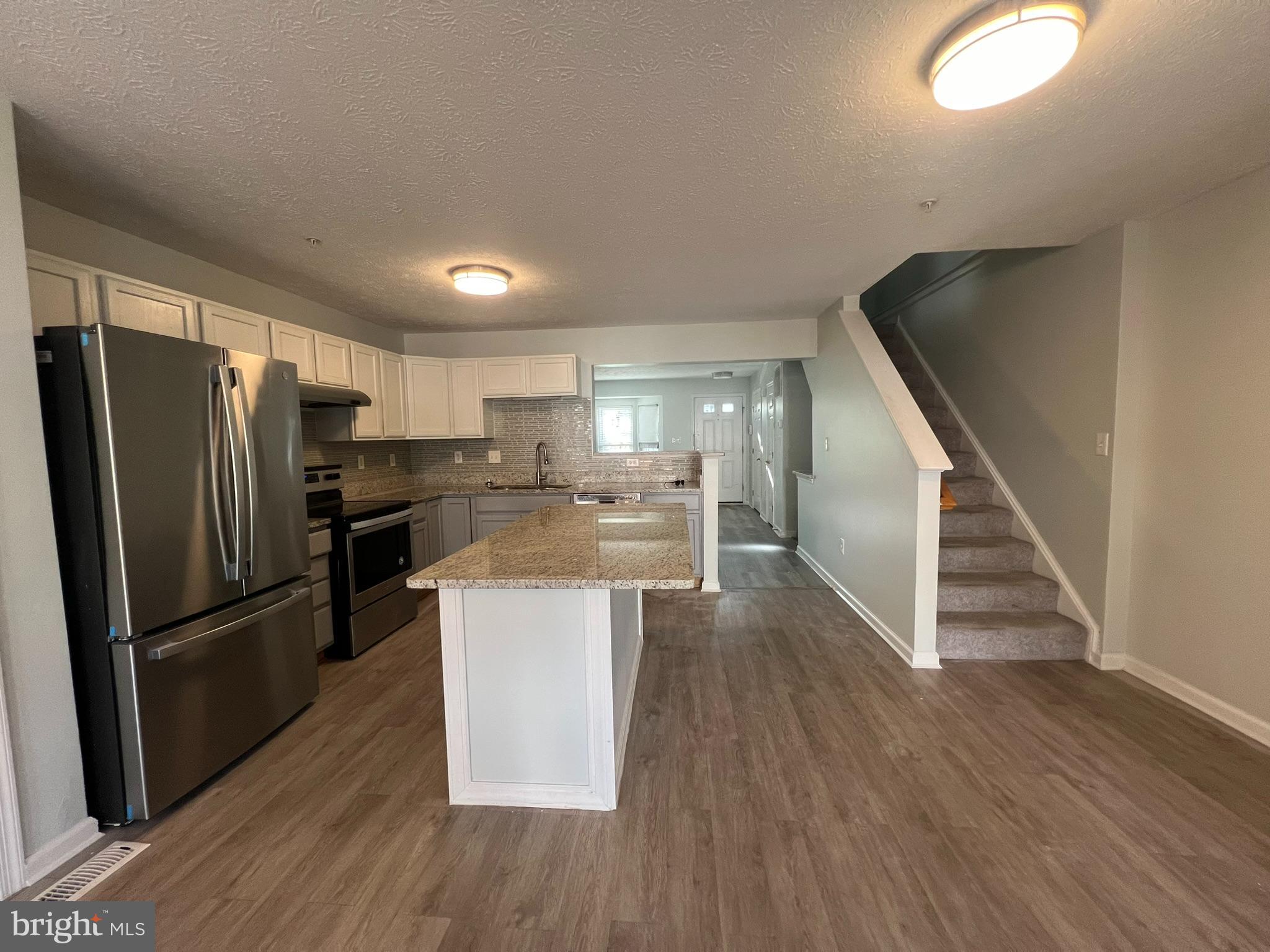 SEVEN OAKS - Residential Lease