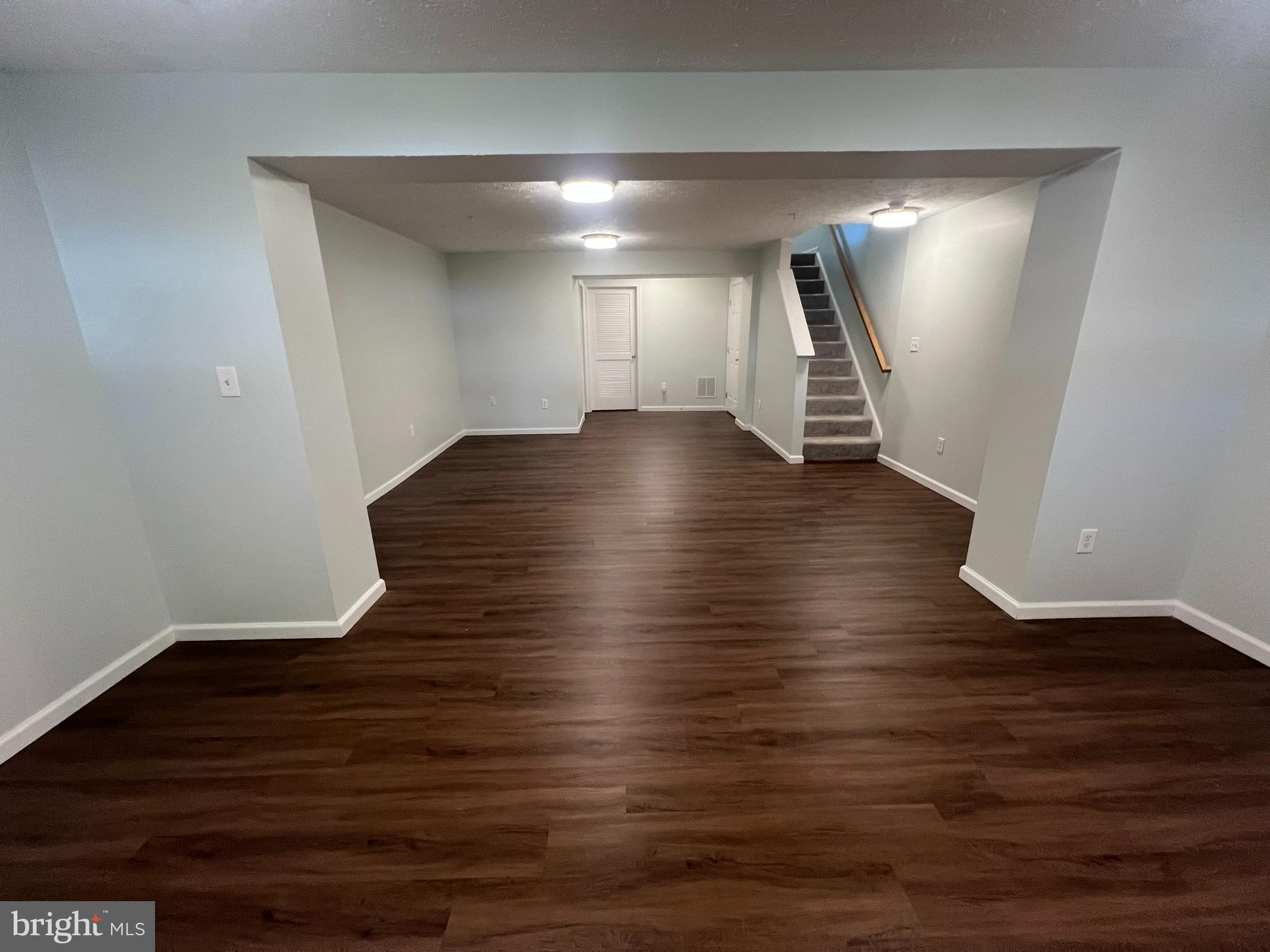 SEVEN OAKS - Residential Lease