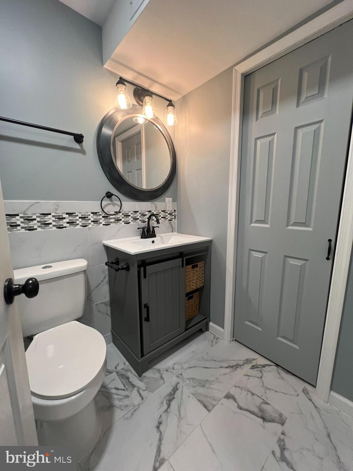 SEVEN OAKS - Residential Lease