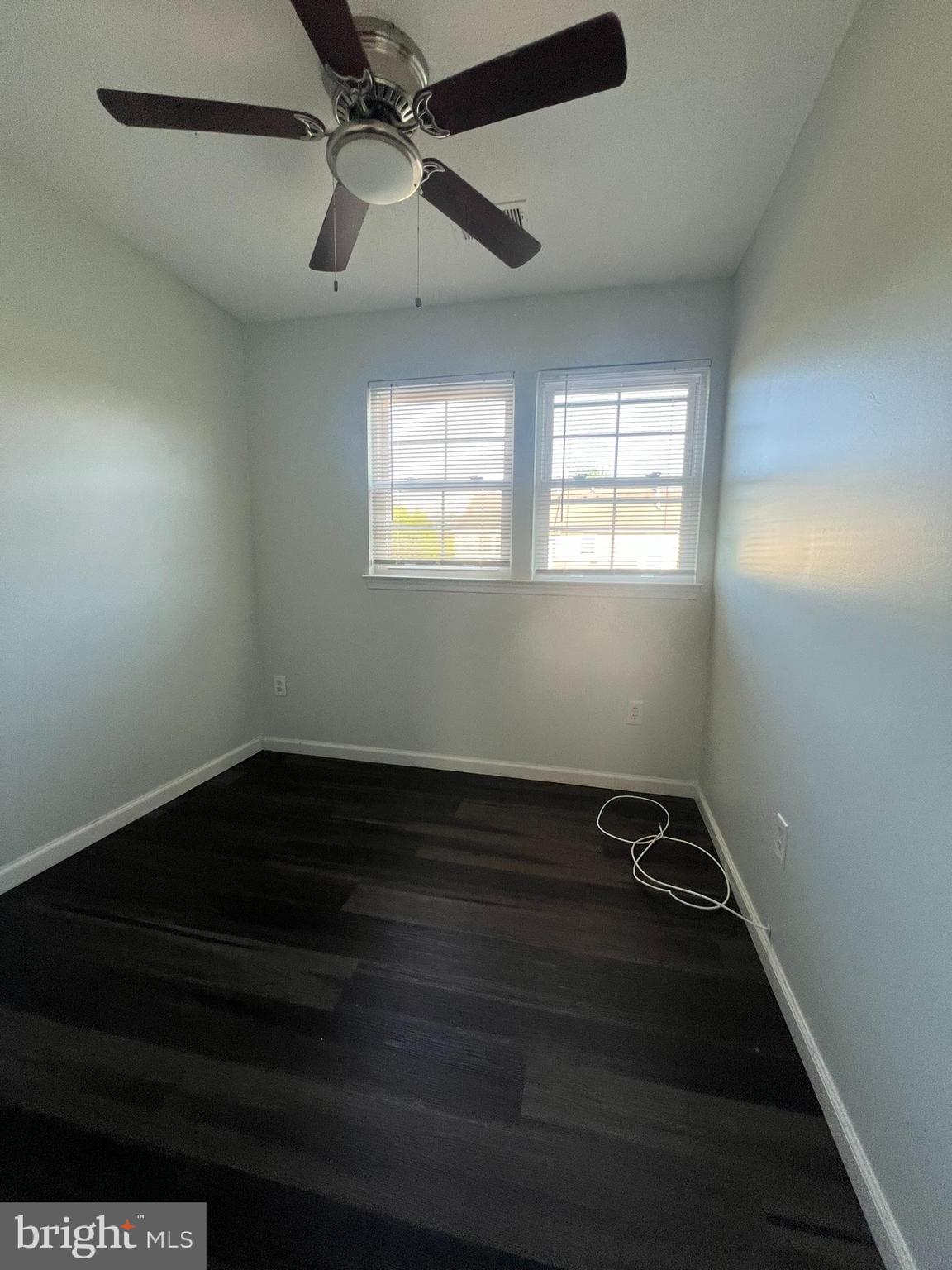 SEVEN OAKS - Residential Lease