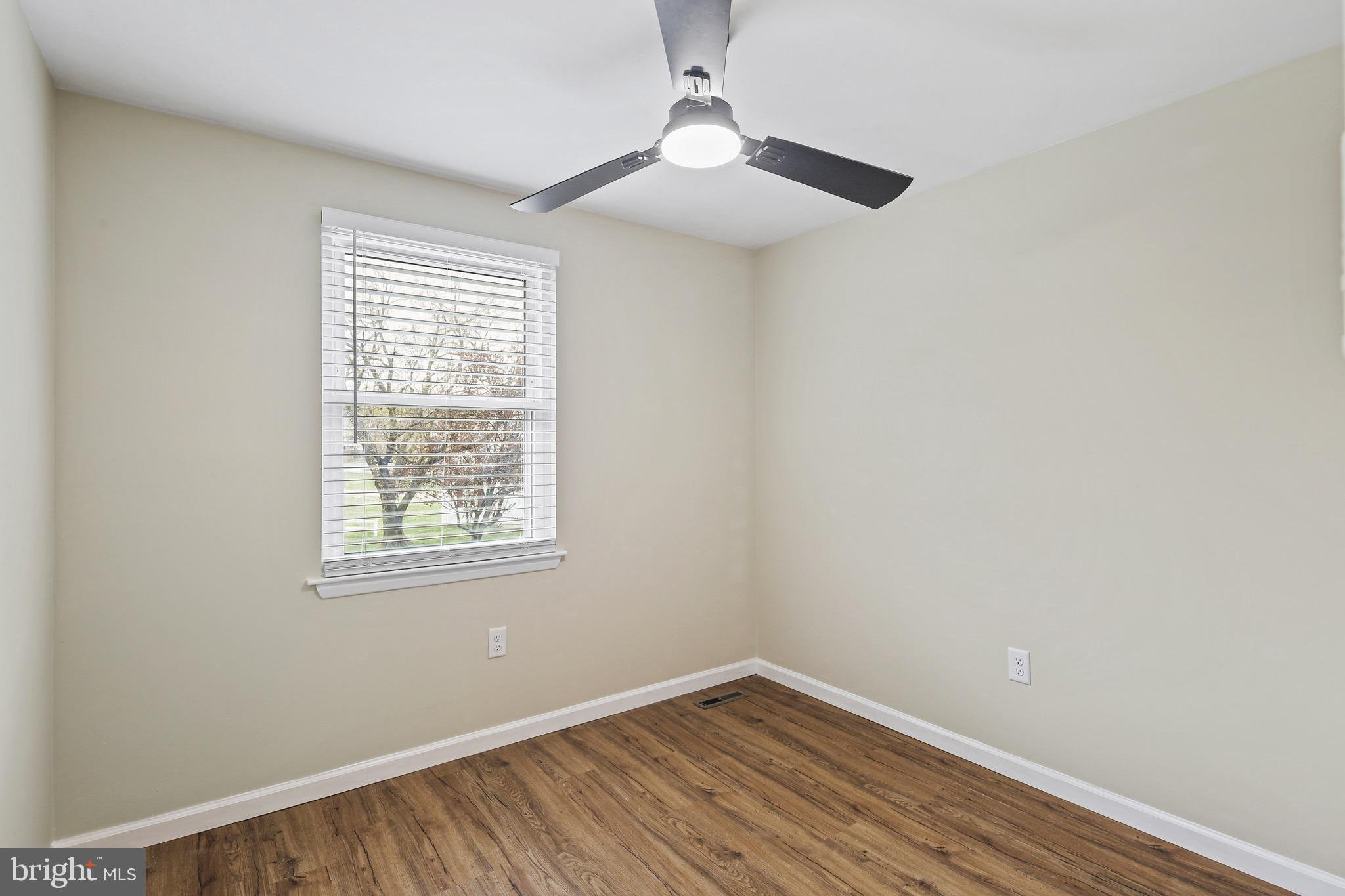 ELIZABETHS LANDING - Residential