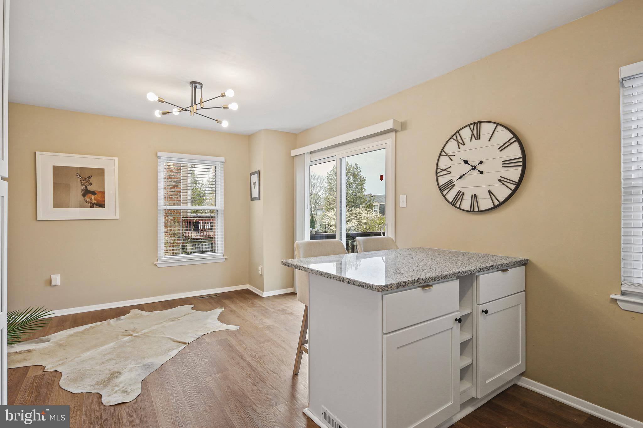 ELIZABETHS LANDING - Residential