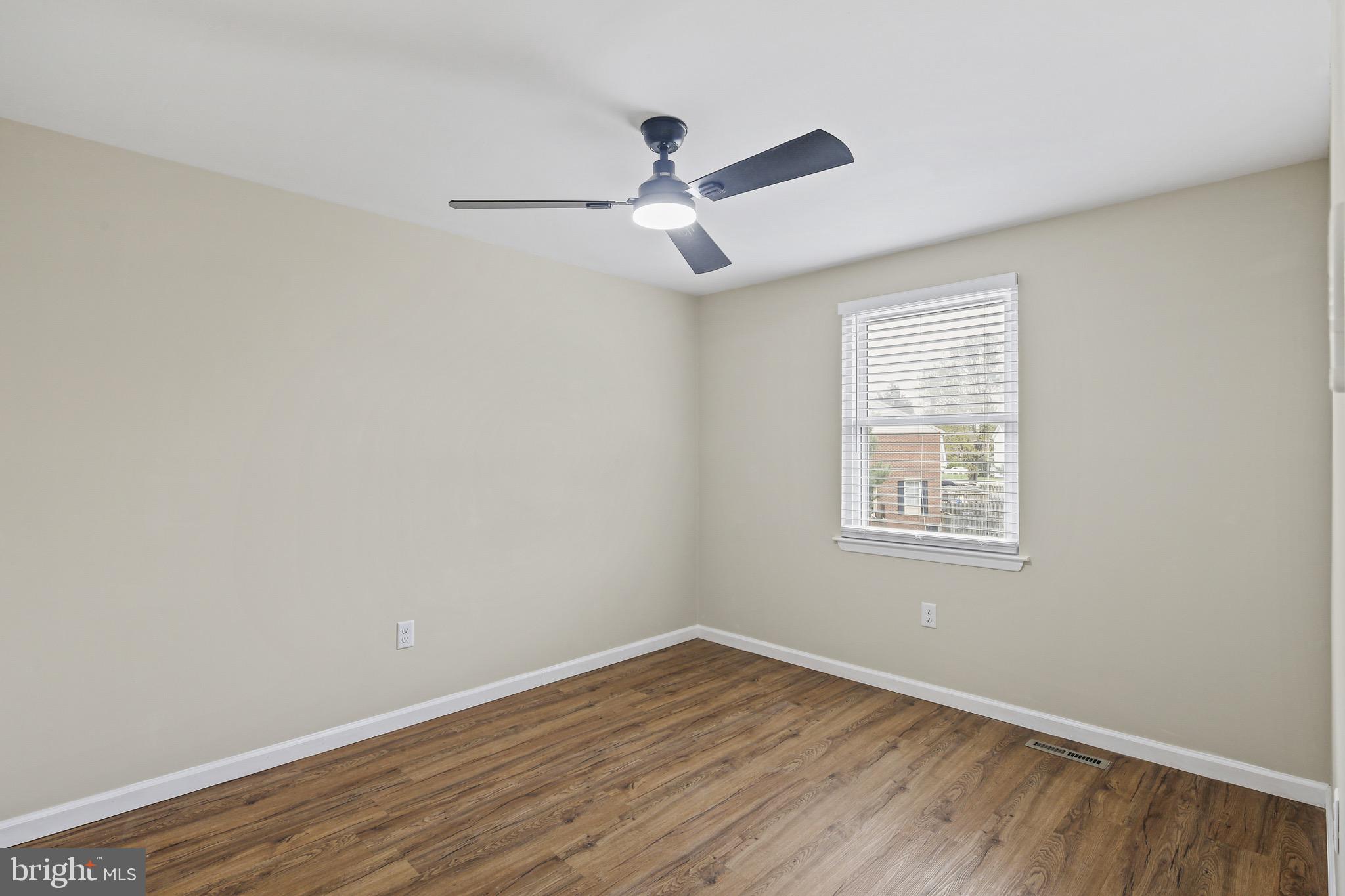 ELIZABETHS LANDING - Residential