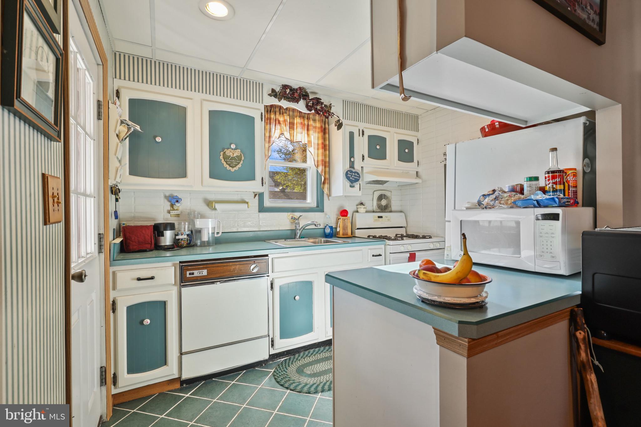 MOUNTAIN FARMS - Residential