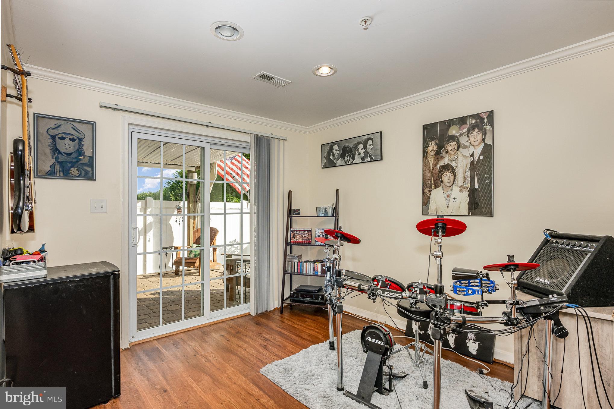 MONMOUTH MEADOWS - Residential