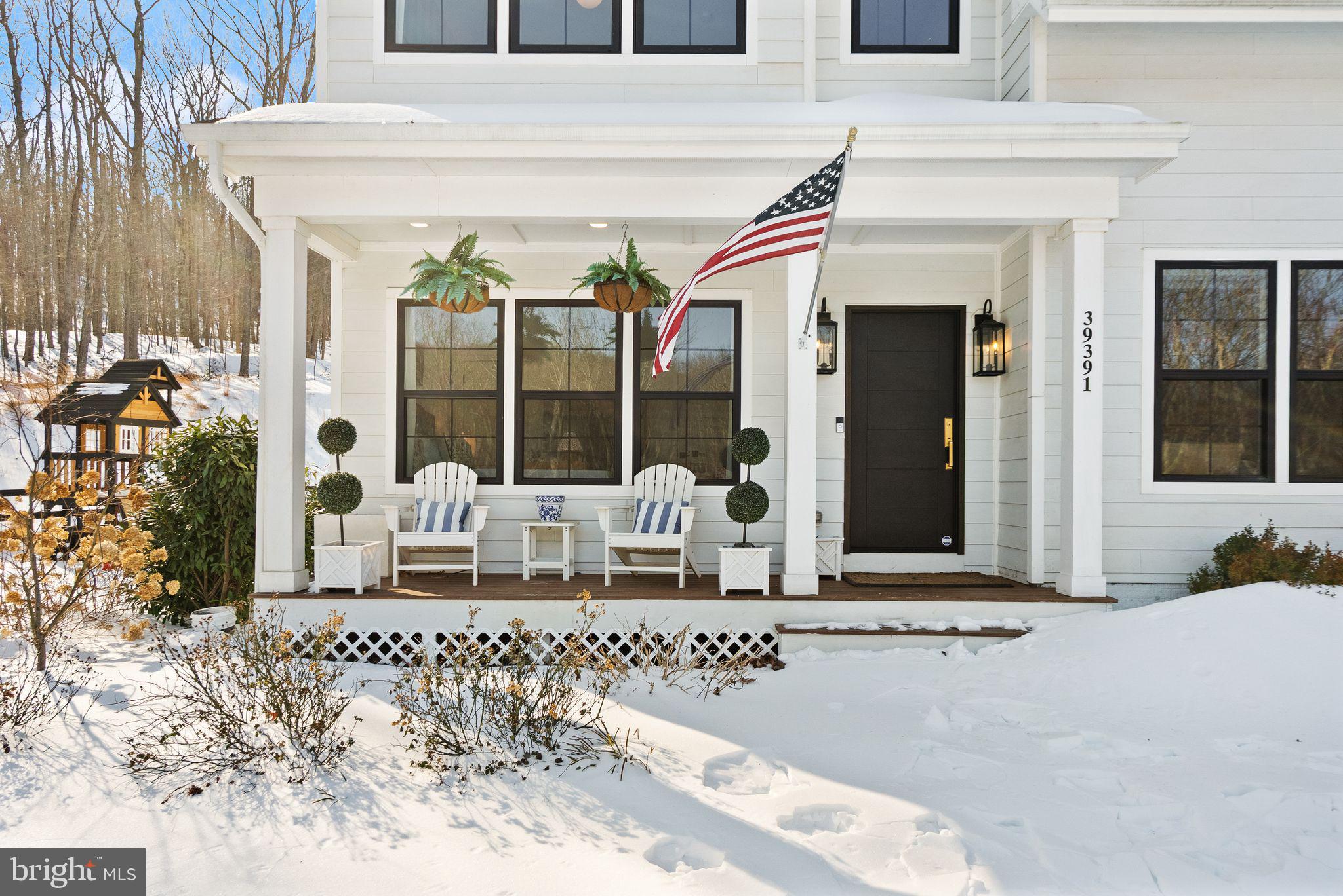 SADDLE RIDGE - Residential