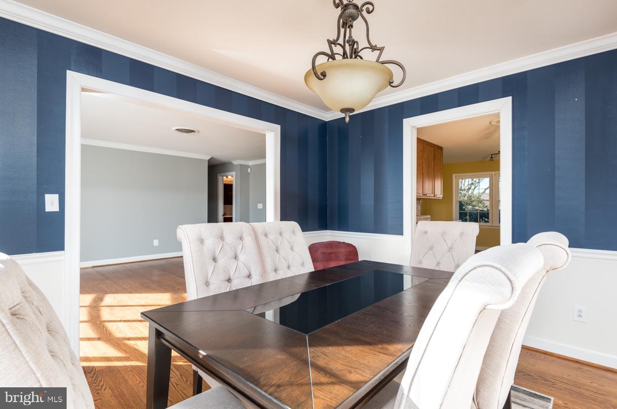 BROADVIEW ACRES - Residential