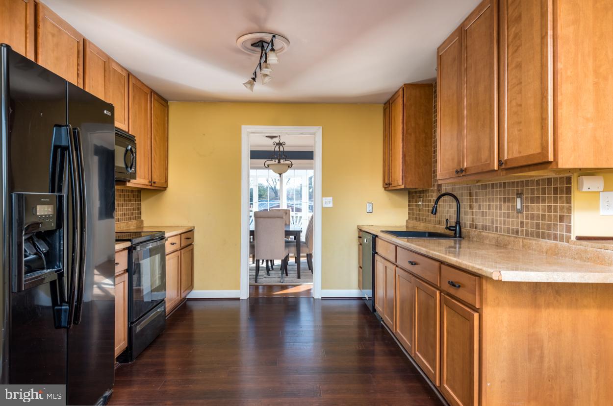 BROADVIEW ACRES - Residential