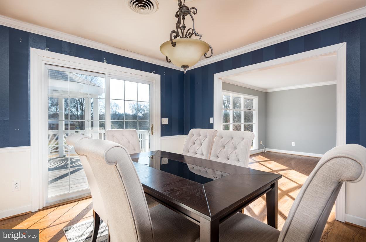 BROADVIEW ACRES - Residential