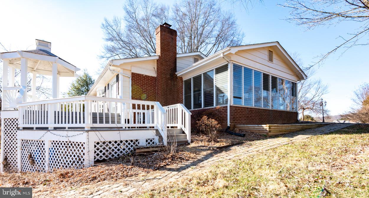 BROADVIEW ACRES - Residential