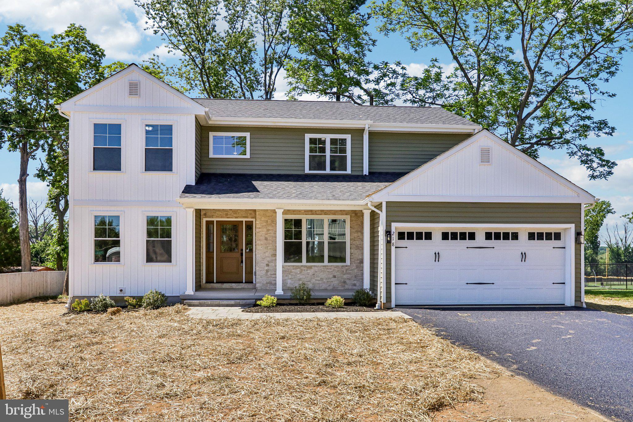 218 4TH AVENUE