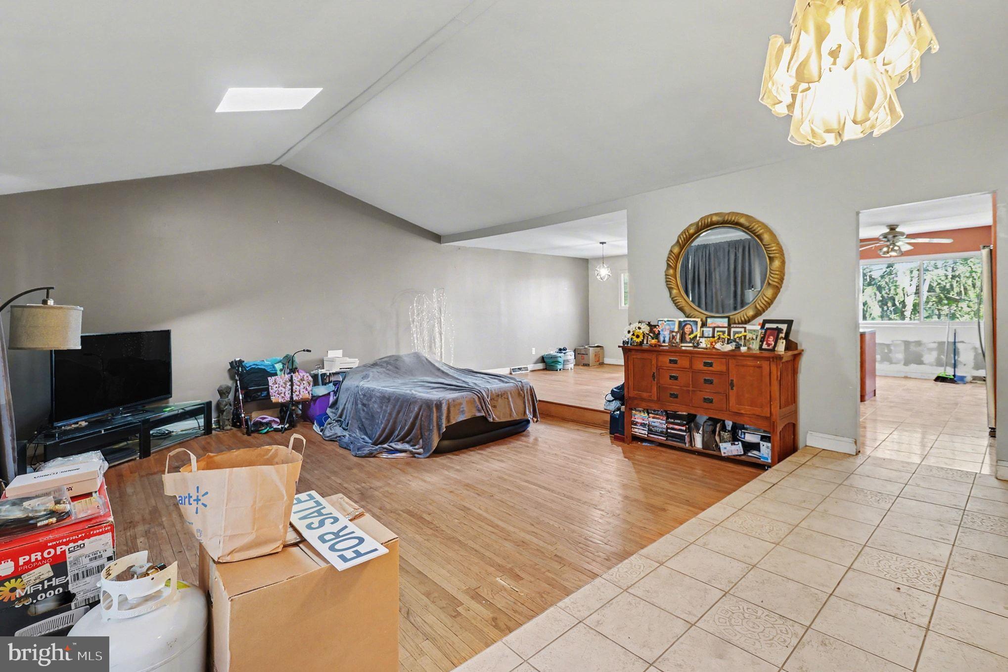 FRAZIER WOODS - Residential