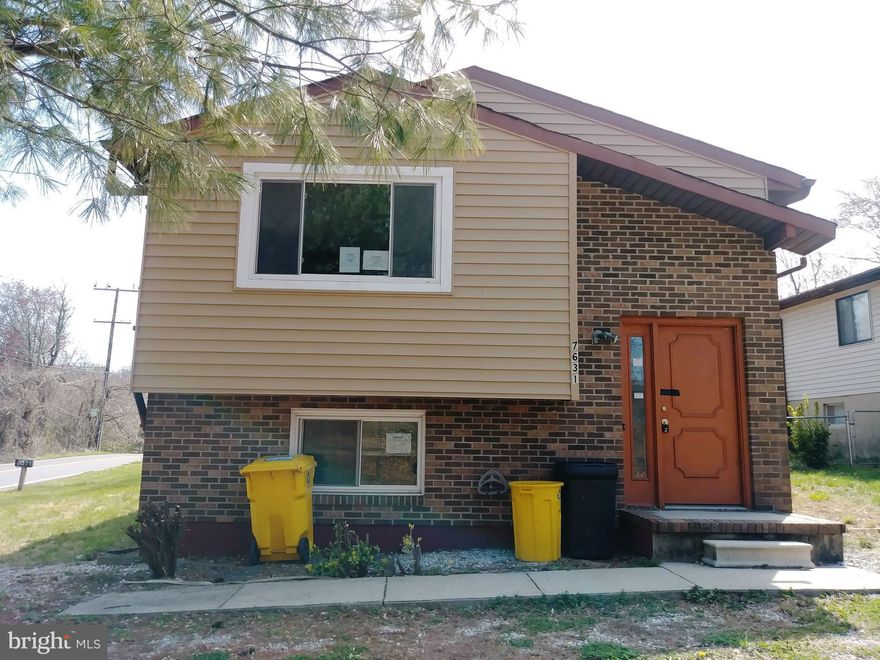 Wonderful chance to own this value priced home. Enjoy nice room sizes, wood & carpet floors, family room w/ built in bar, and living room w/sliding door overlooking yard. The full basement has plenty of rooms for living space & storage. Great location, near airports, shopping center and parks.