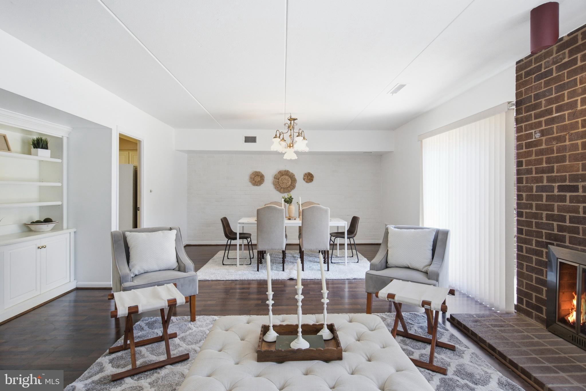 19 SADDLE COURT B