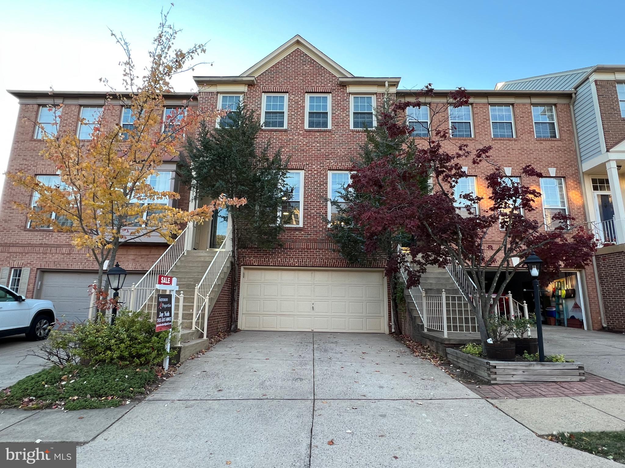 POTOMAC LAKES - Residential