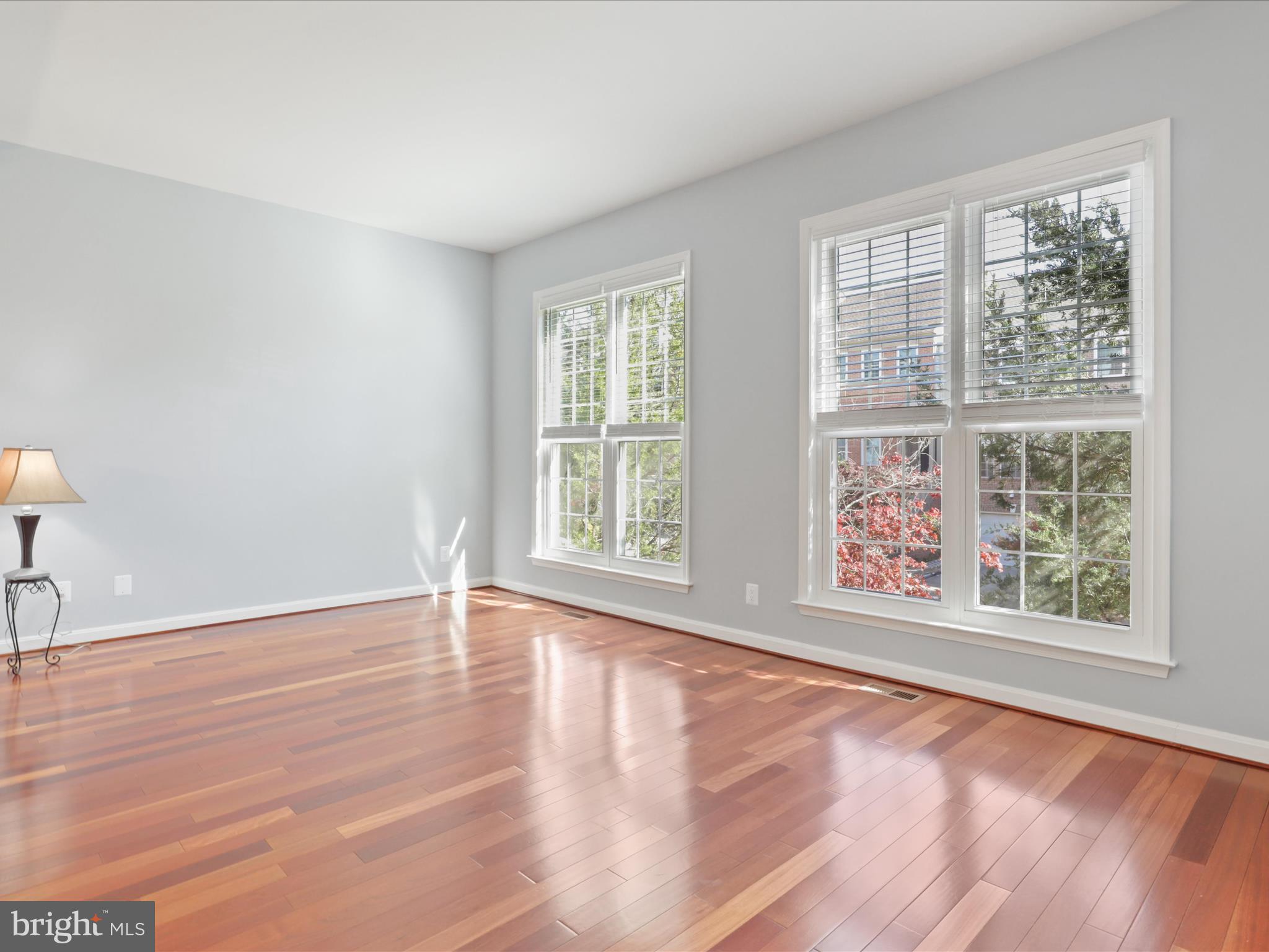 POTOMAC LAKES - Residential