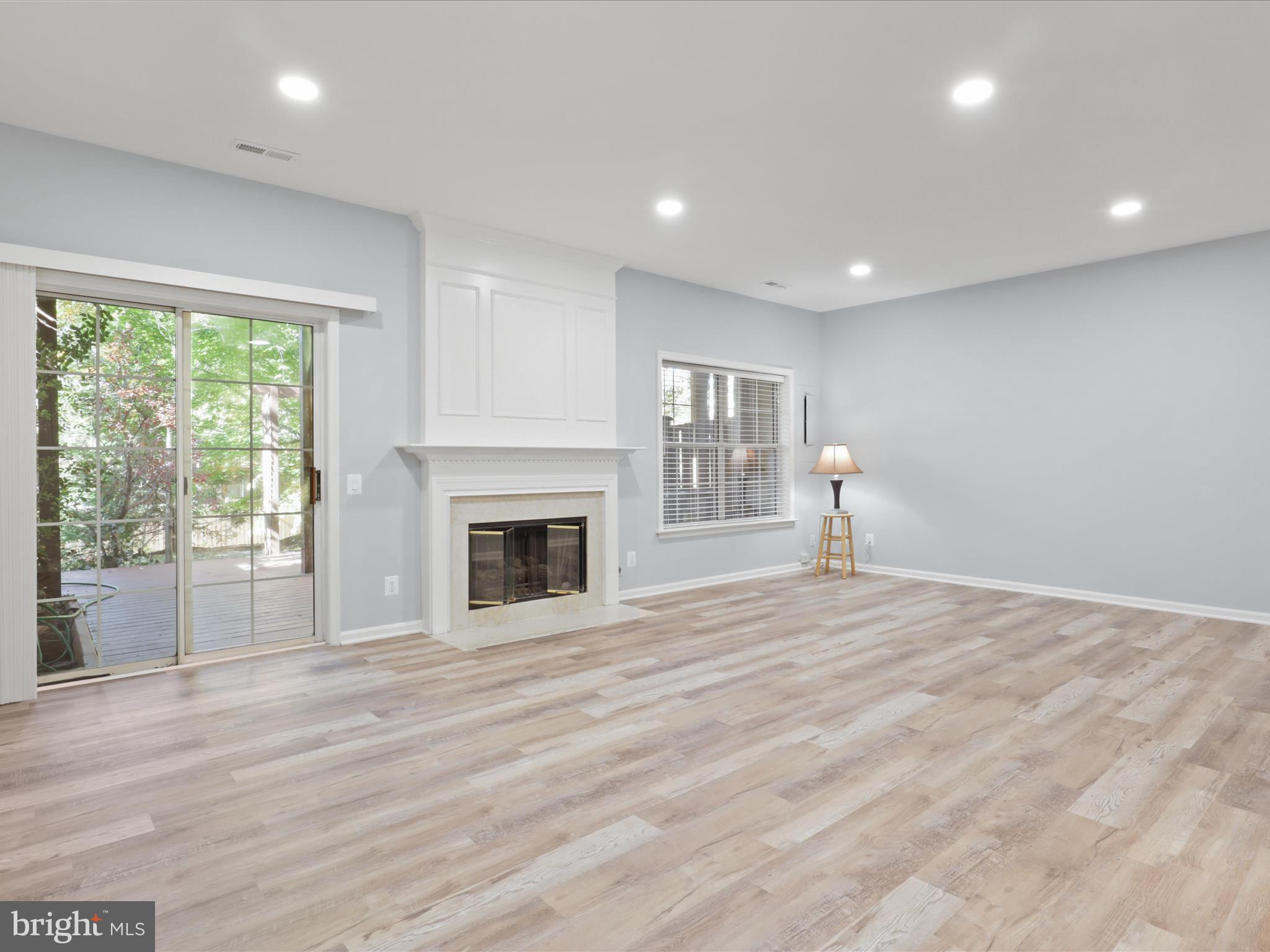 POTOMAC LAKES - Residential