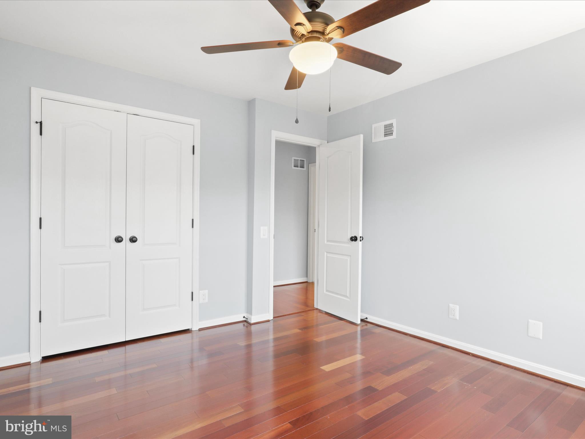 POTOMAC LAKES - Residential