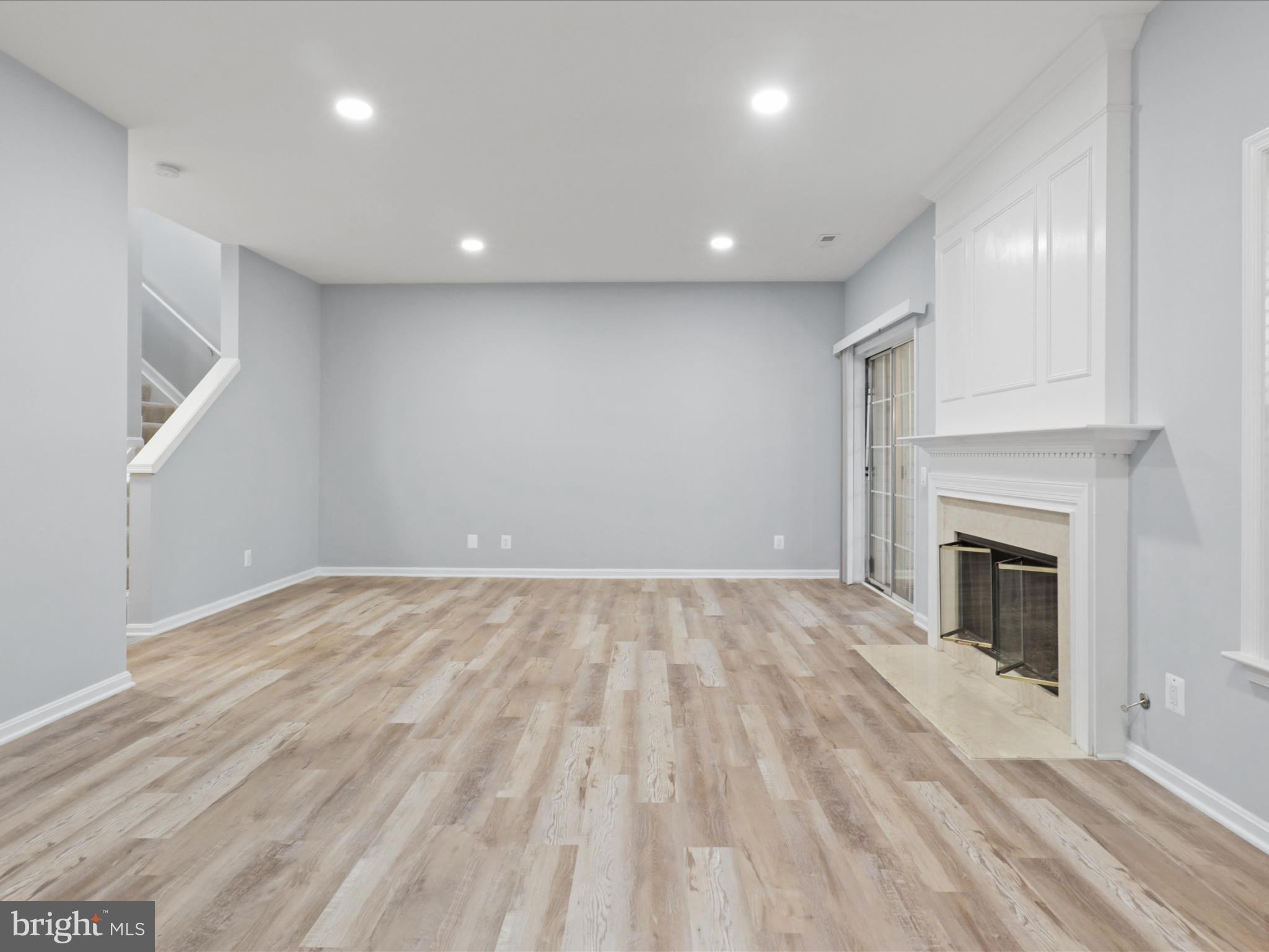 POTOMAC LAKES - Residential