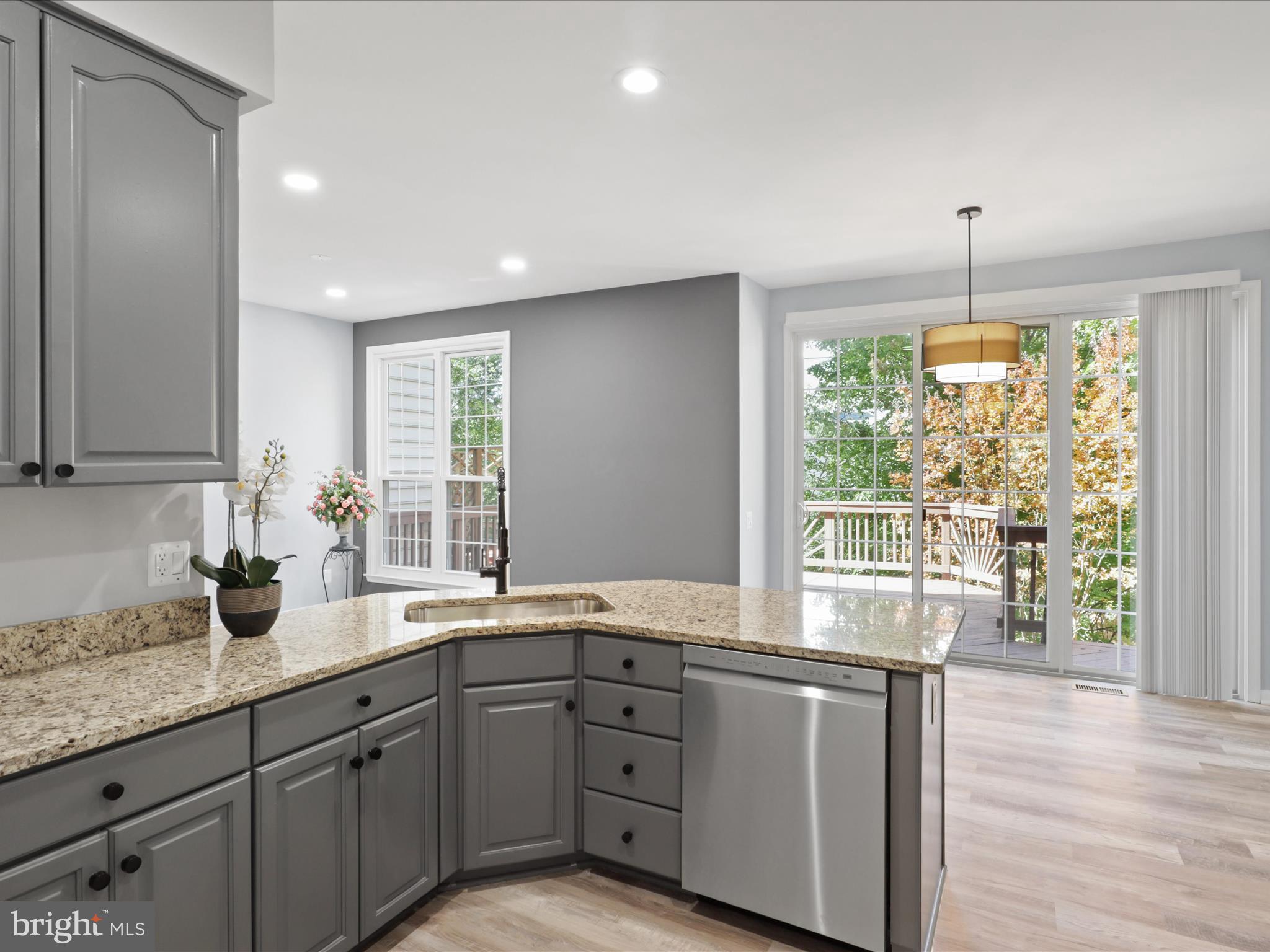 POTOMAC LAKES - Residential