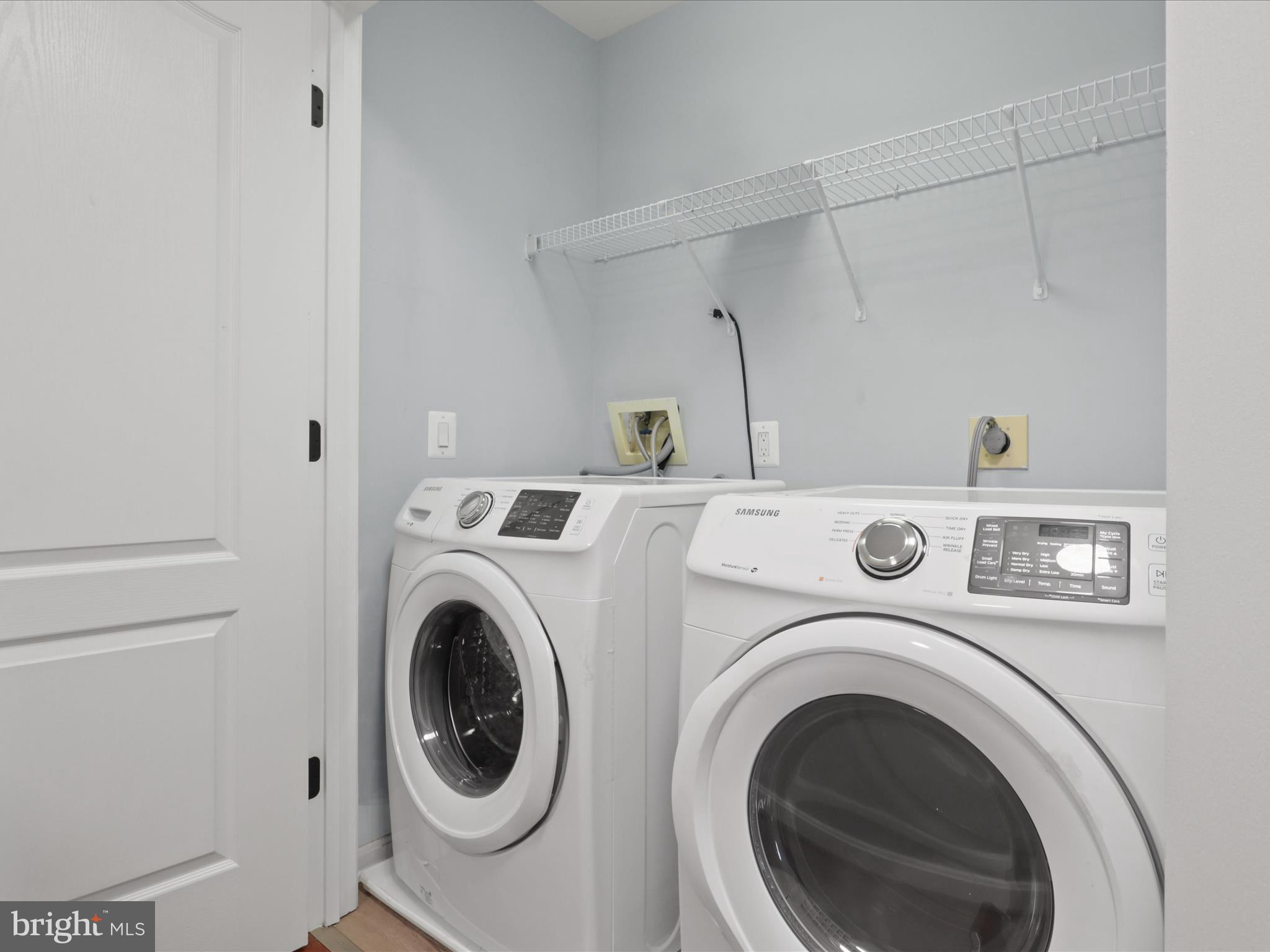 POTOMAC LAKES - Residential