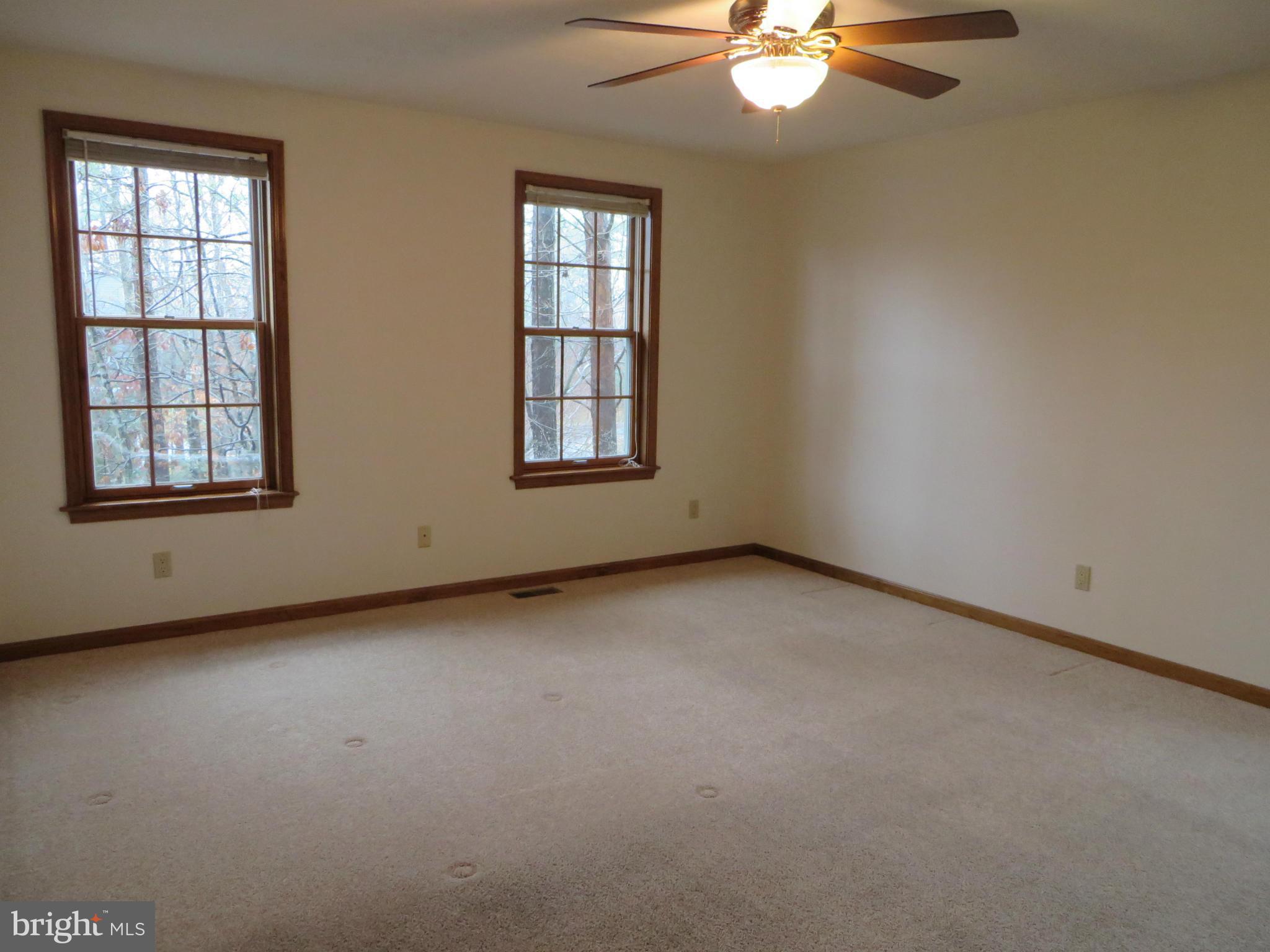 SYCAMORE HOLLOW OF WLDWD - Residential Lease