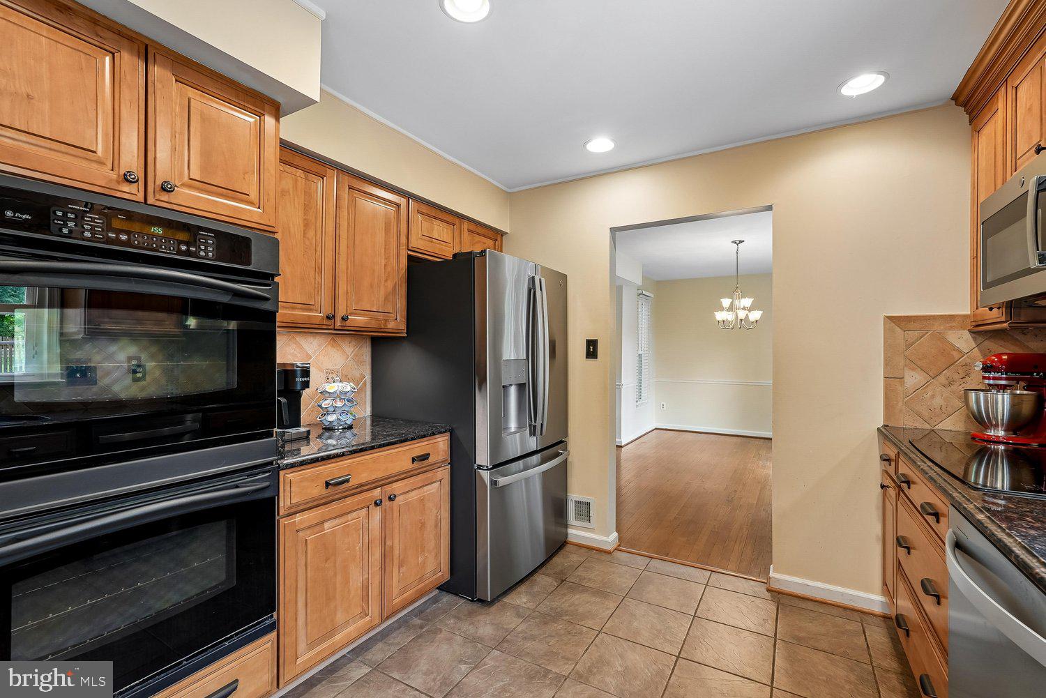 BROOKFIELD WOODS - Residential