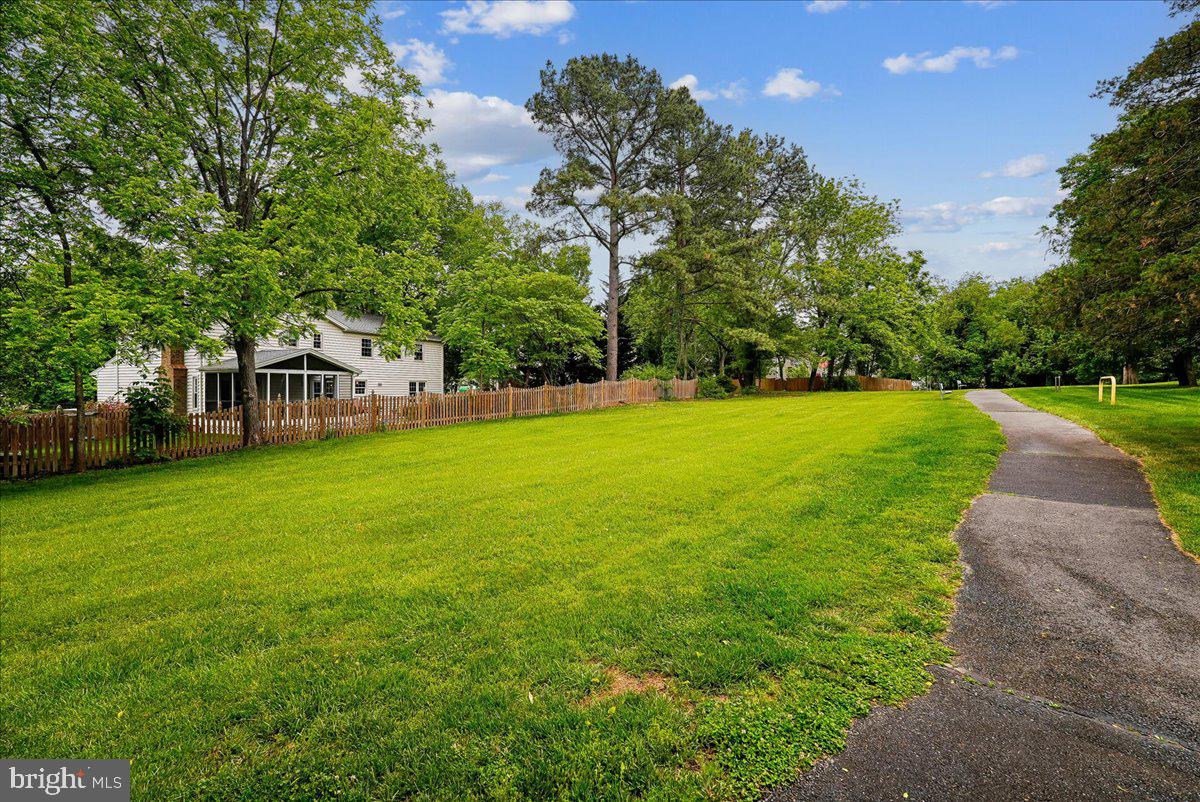 BROOKFIELD WOODS - Residential