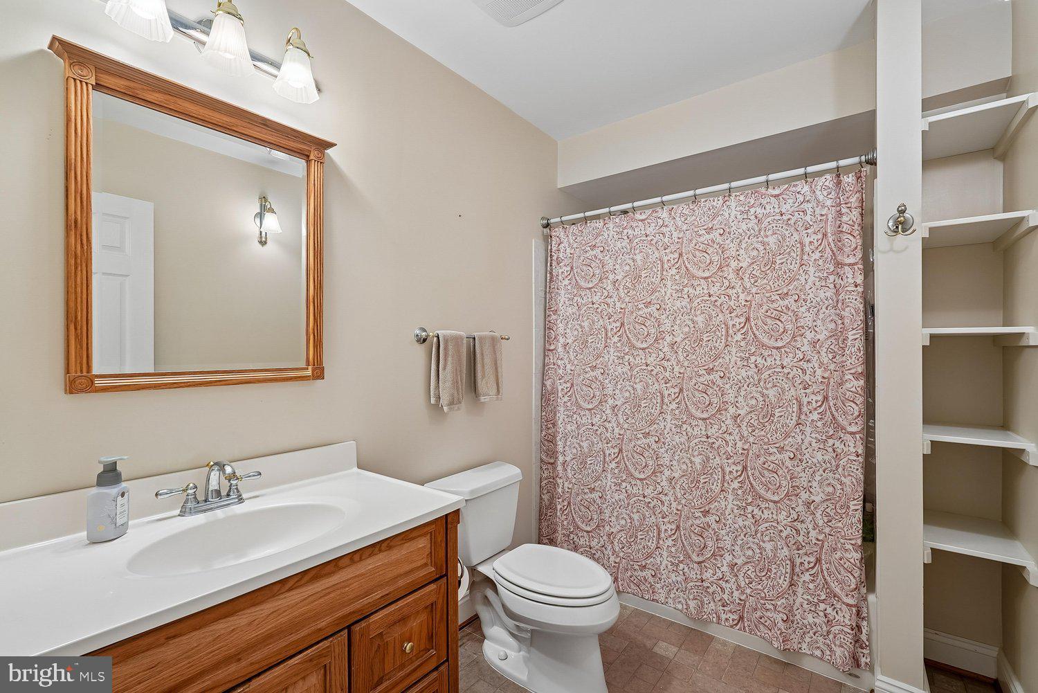 BROOKFIELD WOODS - Residential