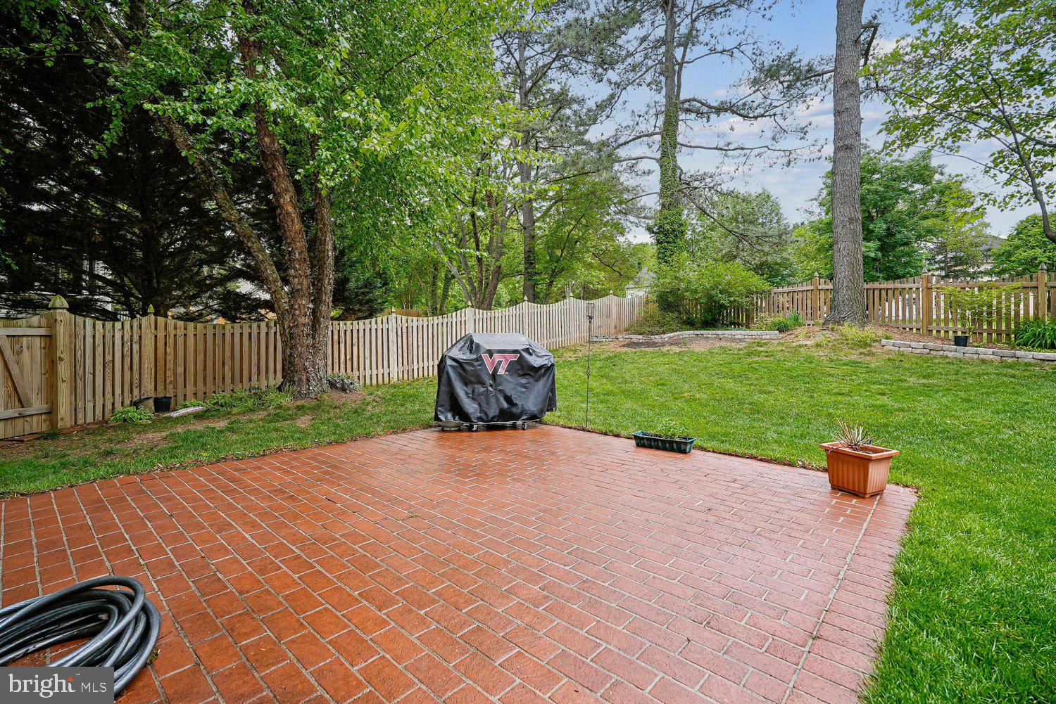 BROOKFIELD WOODS - Residential