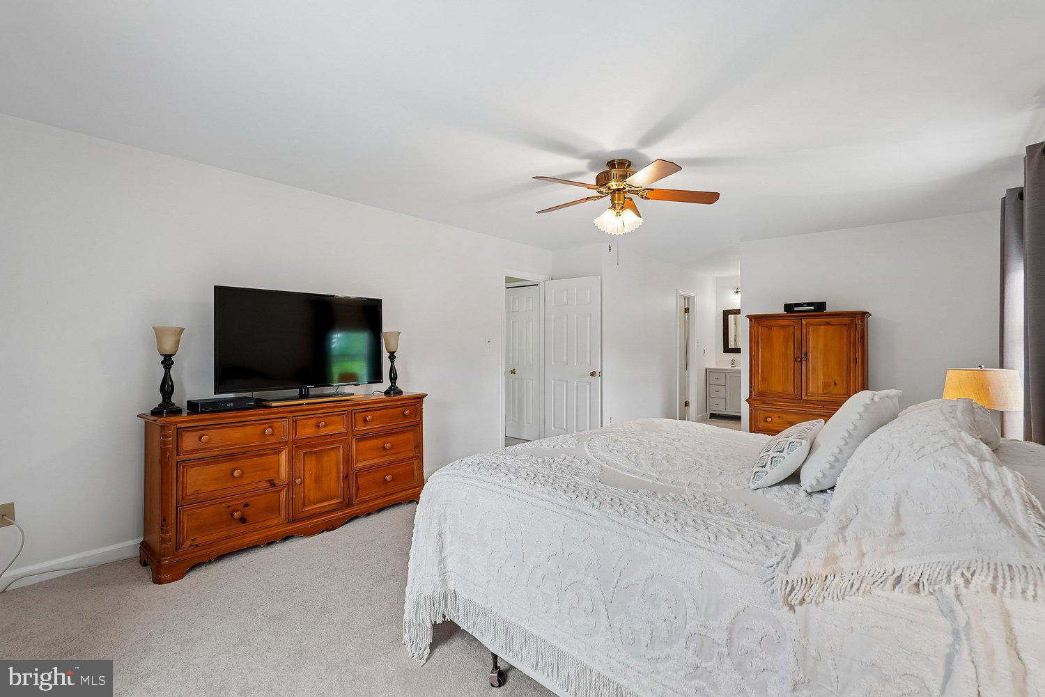 BROOKFIELD WOODS - Residential