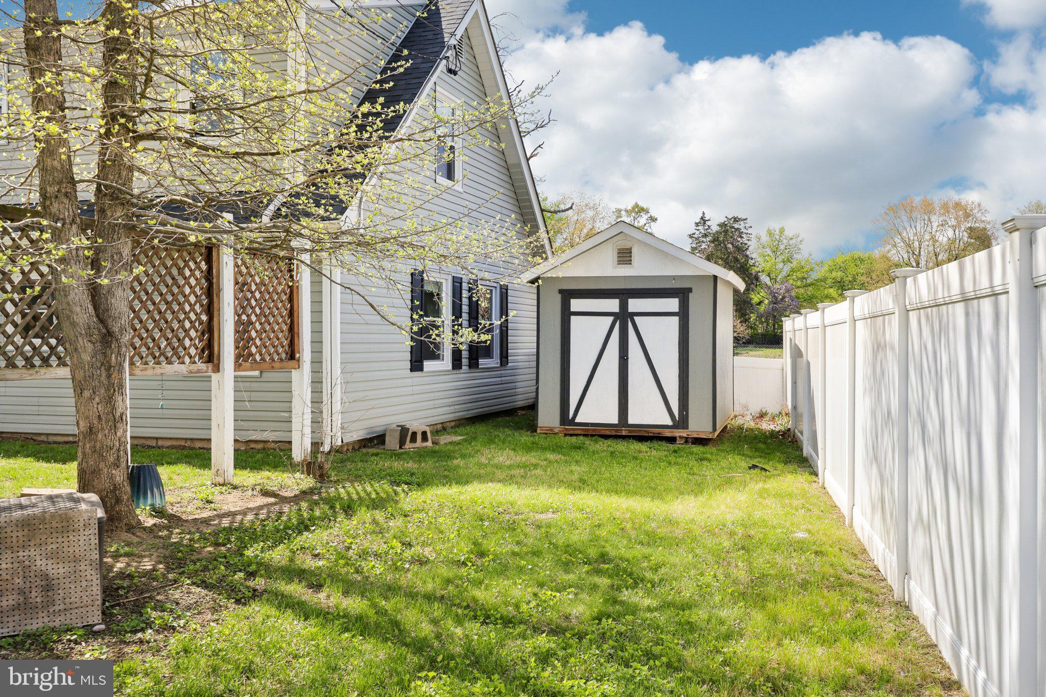 SOMERSET AT BELAIR - Residential