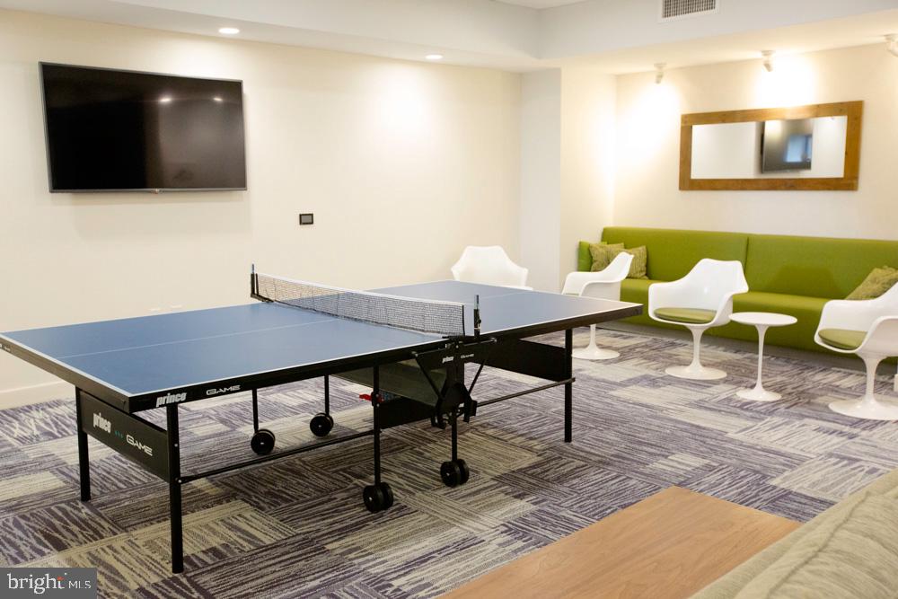 CENTER CITY - Residential Lease