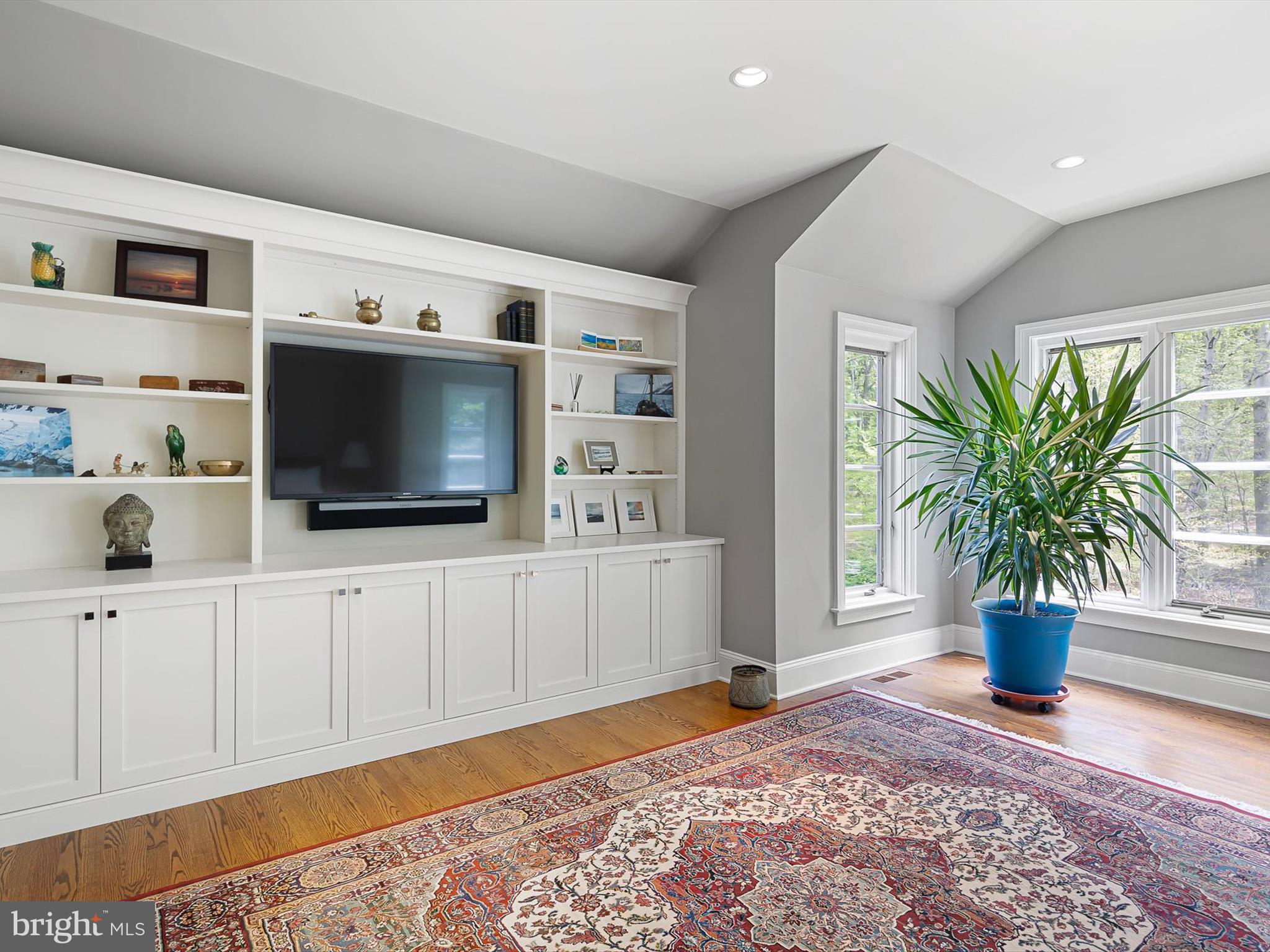 FAIR HILL - Residential