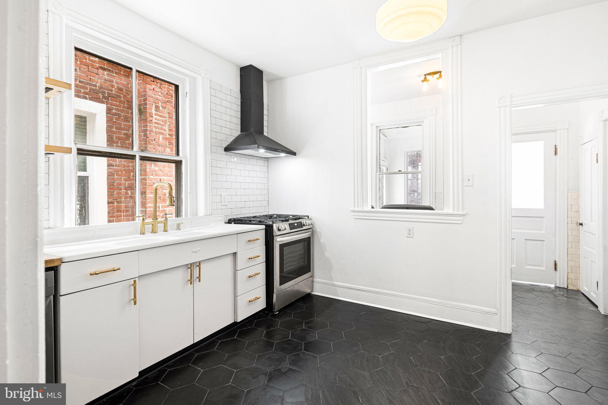 GERMANTOWN - Residential