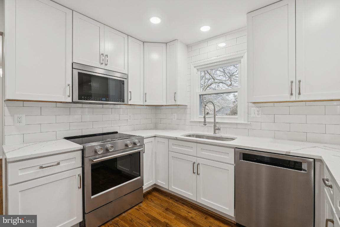 FRANKLIN FARM - Residential