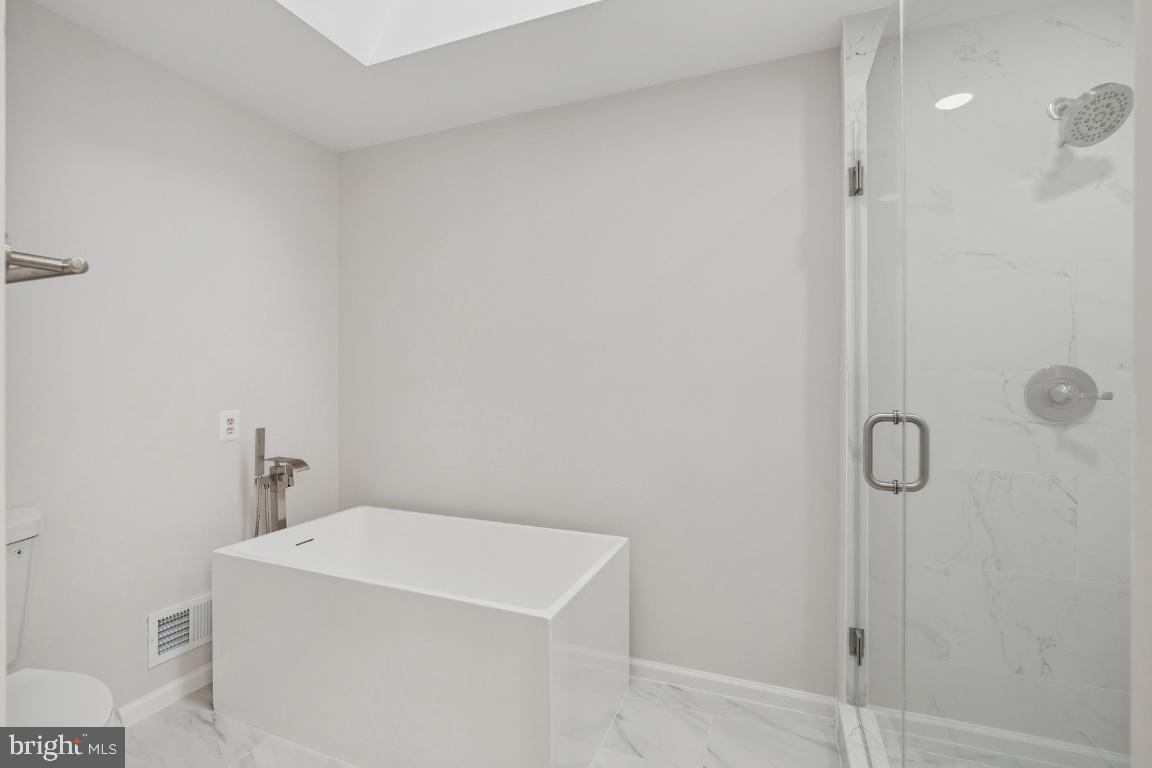 FRANKLIN FARM - Residential