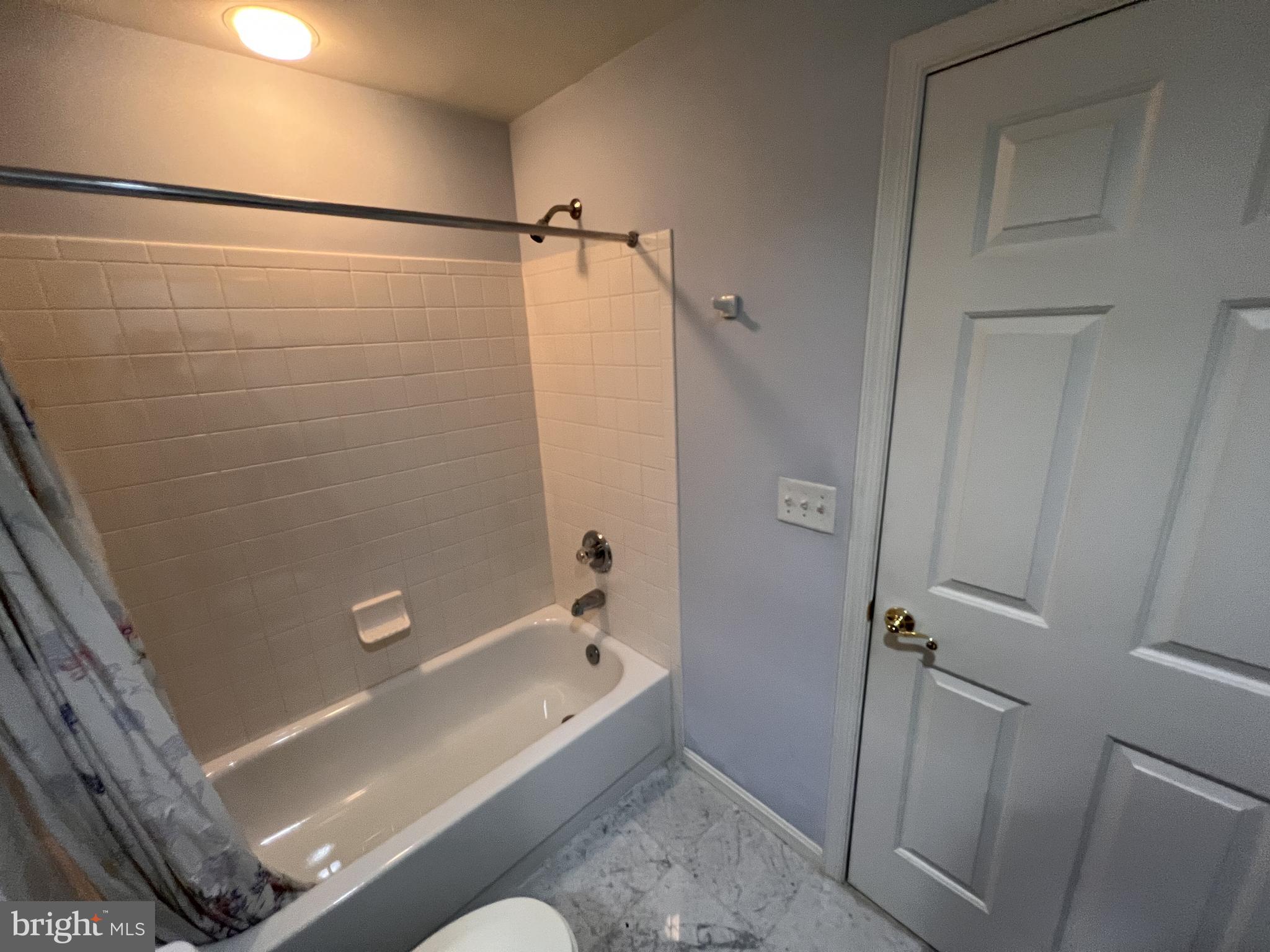 VALLEY VUE - Residential Lease