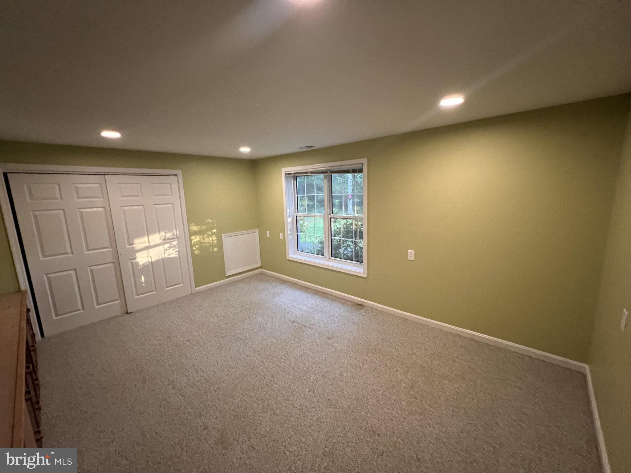 VALLEY VUE - Residential Lease