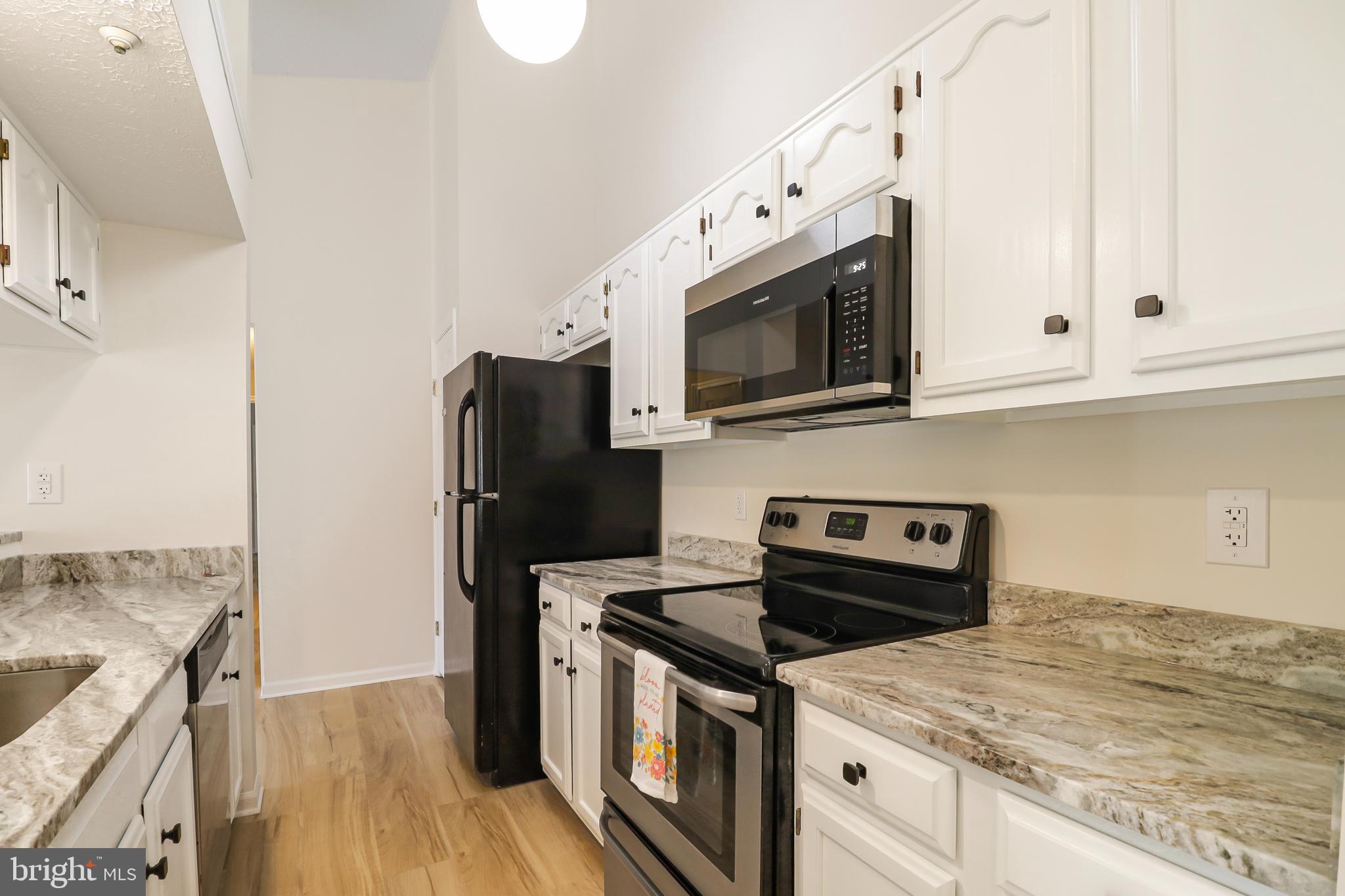 DORADO HILLS - Residential