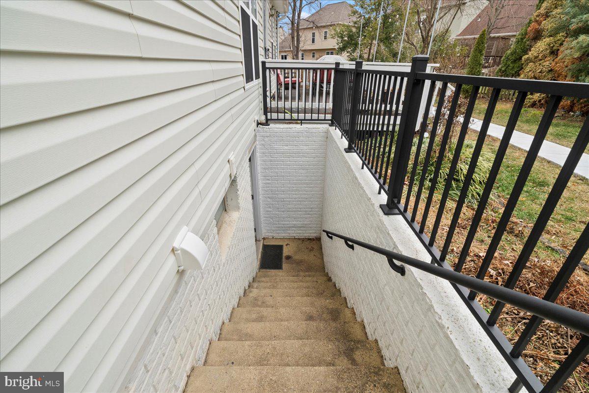 MEADOW HALL - Residential Lease