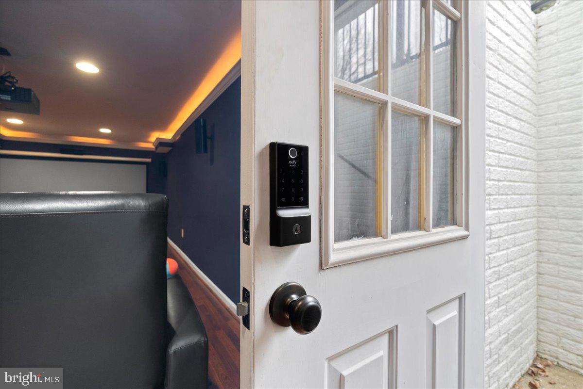 MEADOW HALL - Residential Lease