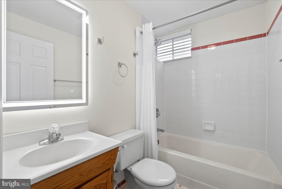 MEADOW HALL - Residential Lease