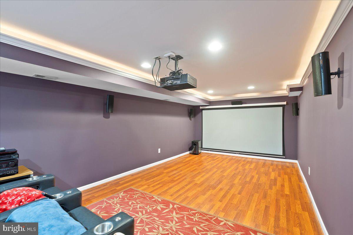 MEADOW HALL - Residential Lease