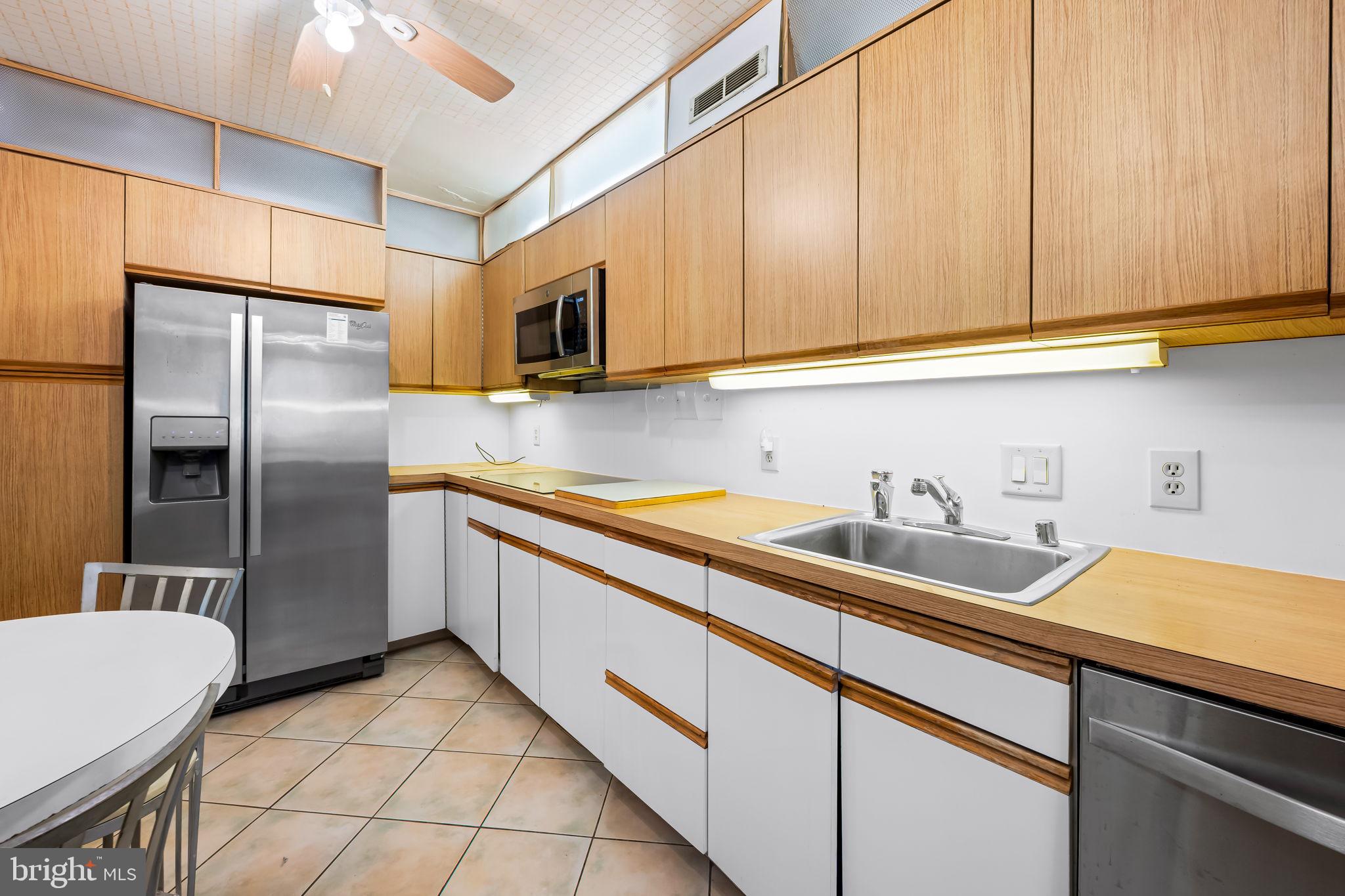 PIKESVILLE - Residential