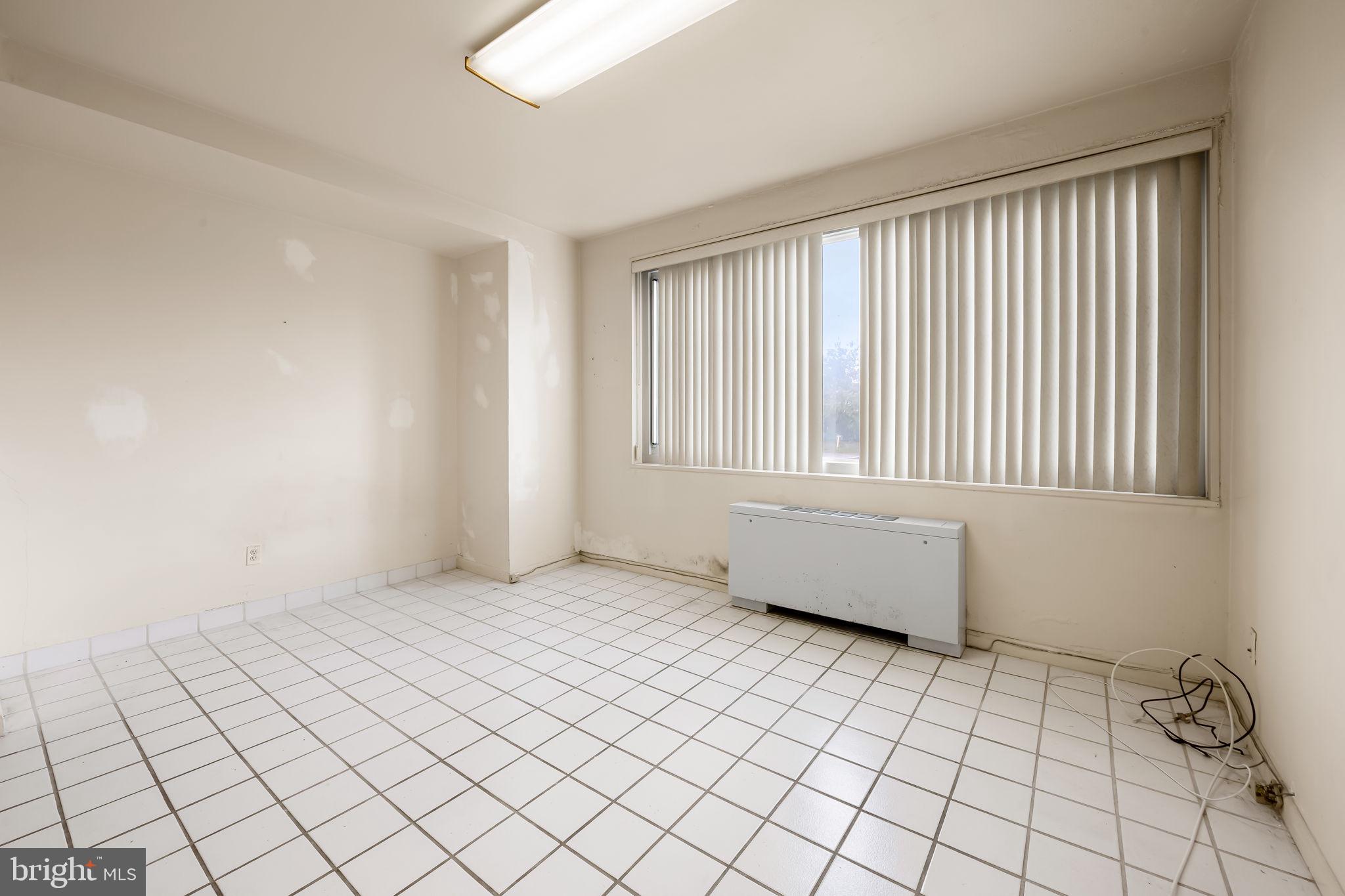 PIKESVILLE - Residential