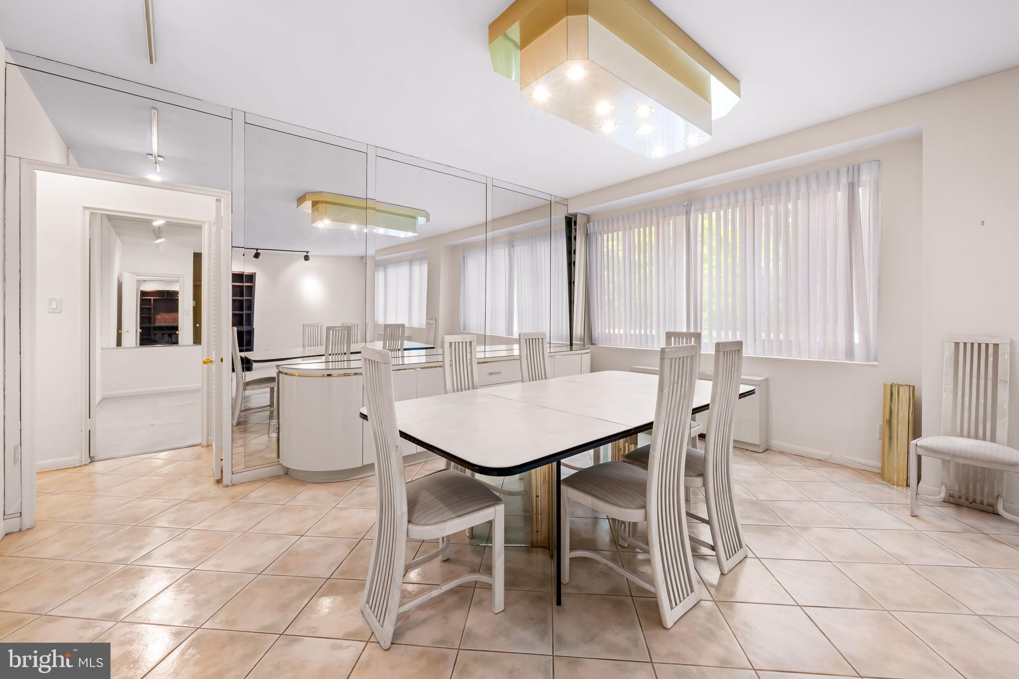 PIKESVILLE - Residential